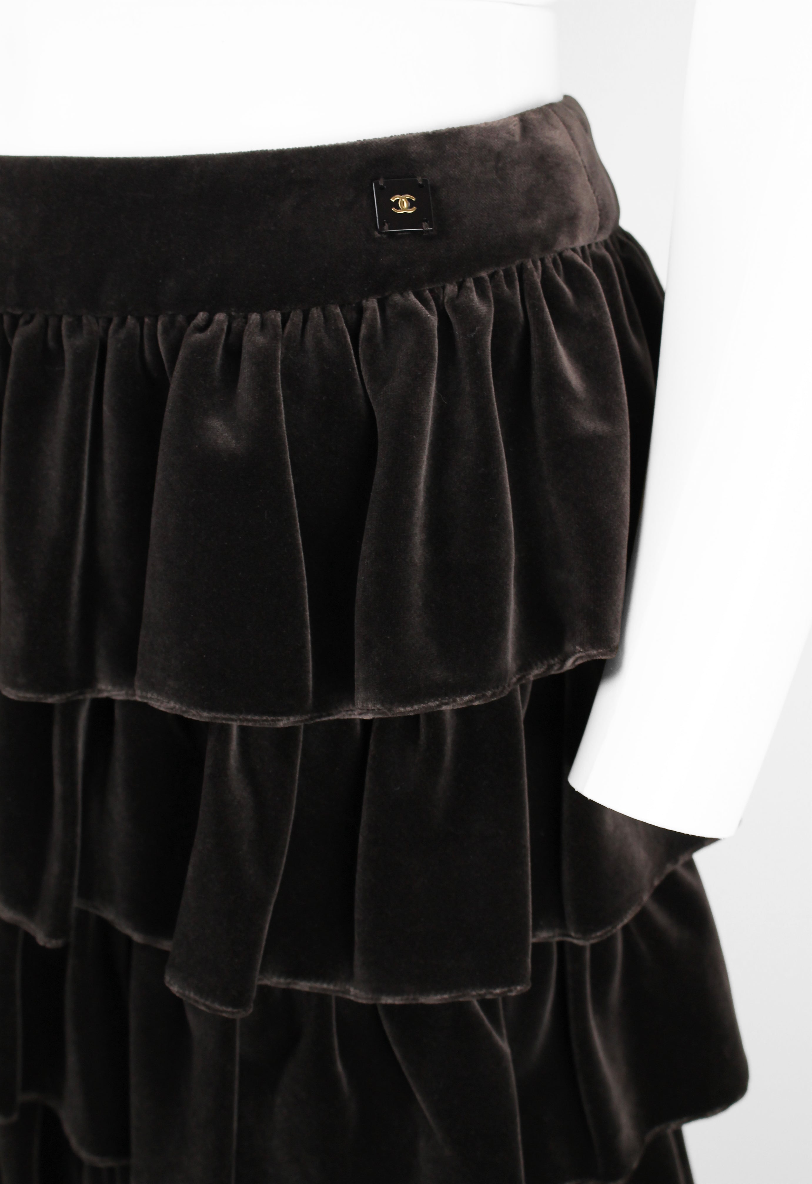 CHANEL FW 2001 VELVET RUFFLE SKIRT