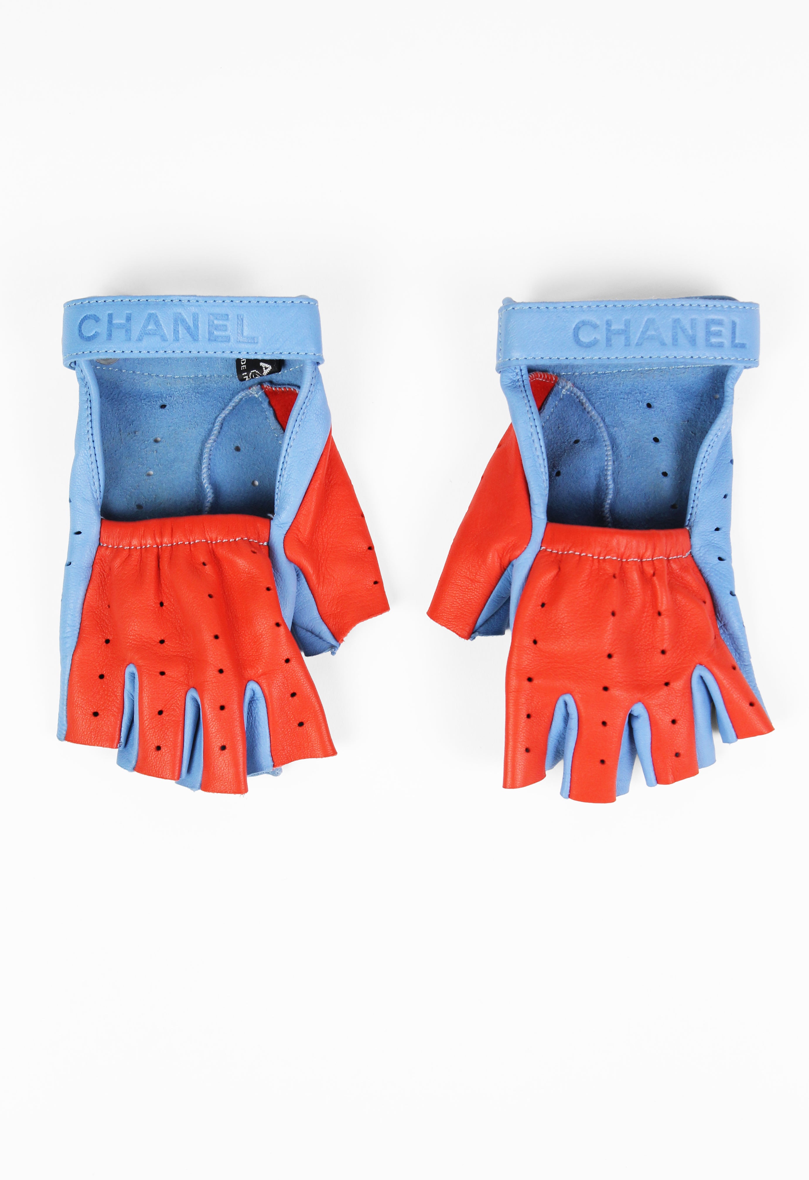 CHANEL SS 2002 LEATHER BI-COLOUR PERFORATED FINGERLESS GLOVES
