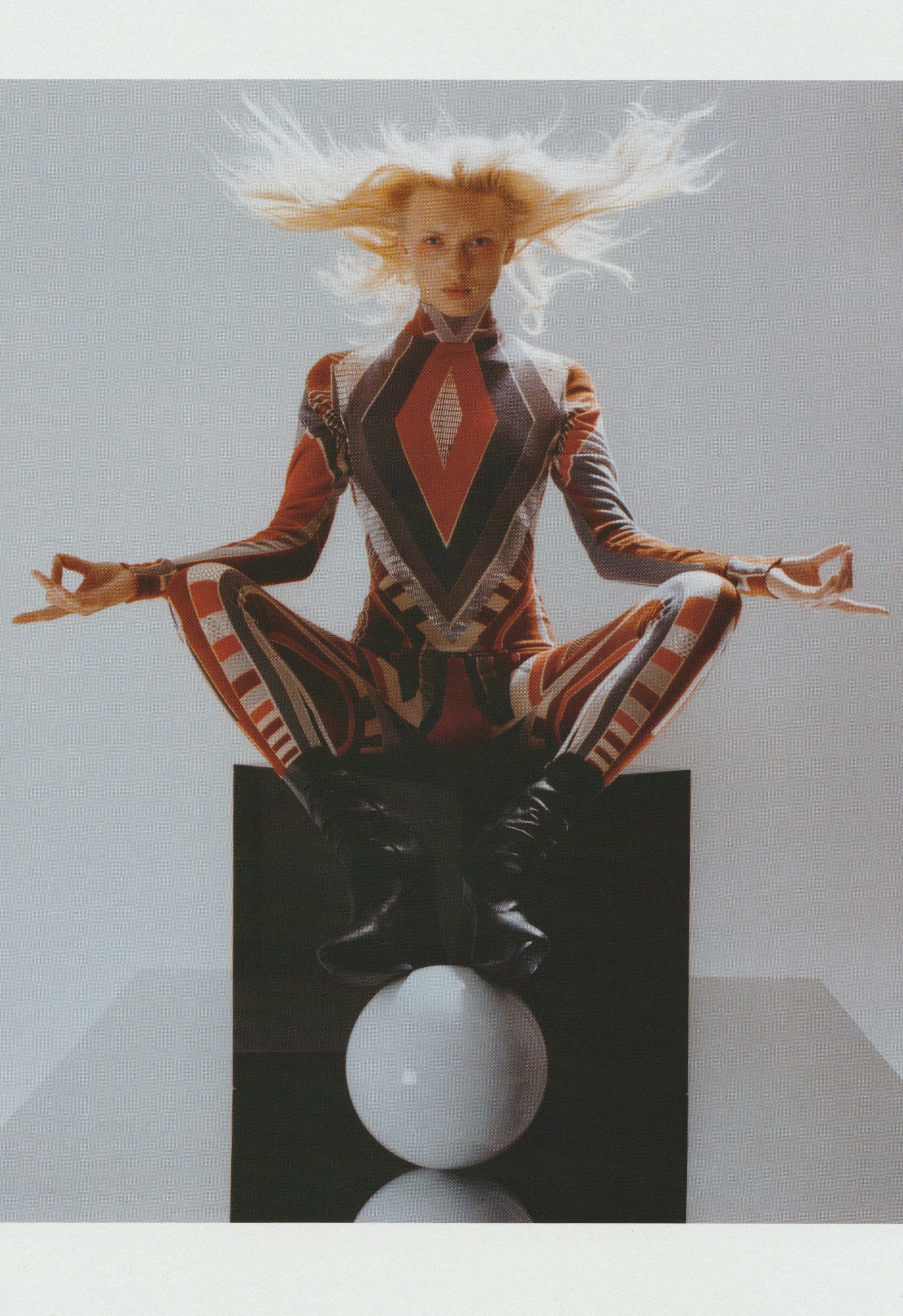 PURPLE FASHION NUMBER 2 FW 2004