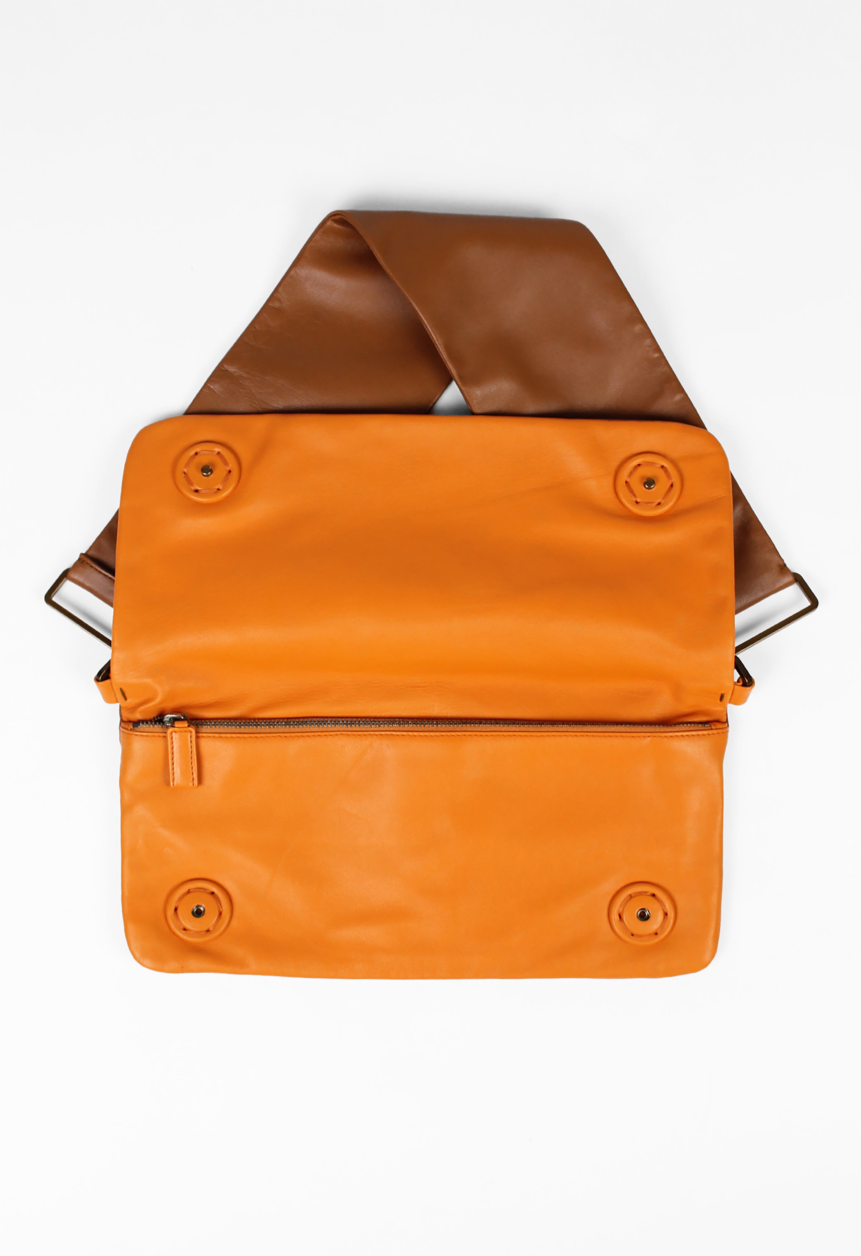 バッグ SS2001 PRADA archive leather handbag PRADA SS 2001 BROWN AND ORANGE LEATHER FLAP BAG – THE 543