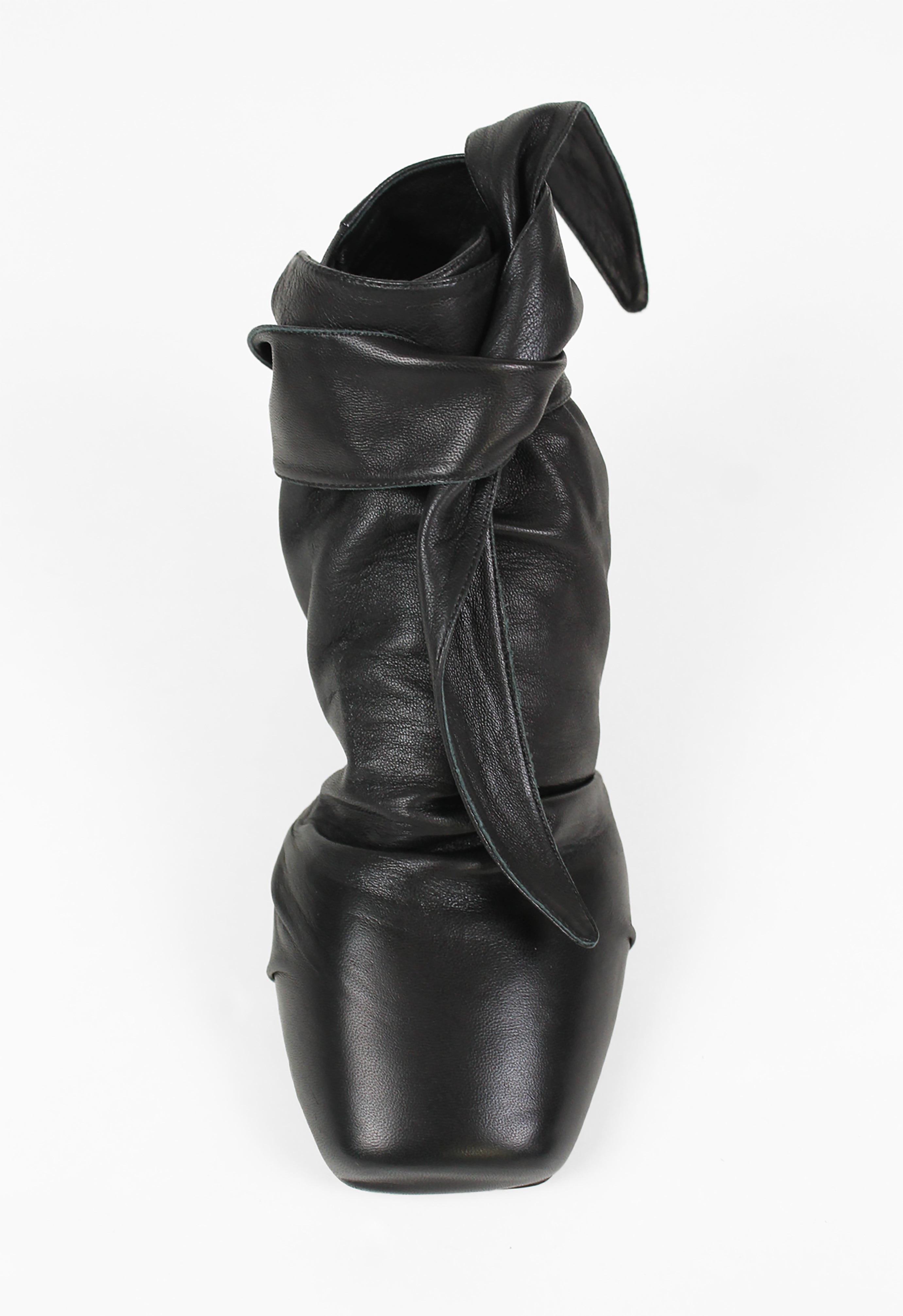 CÉLINE RESORT 2018 NAPPA LEATHER BALLET HEELS