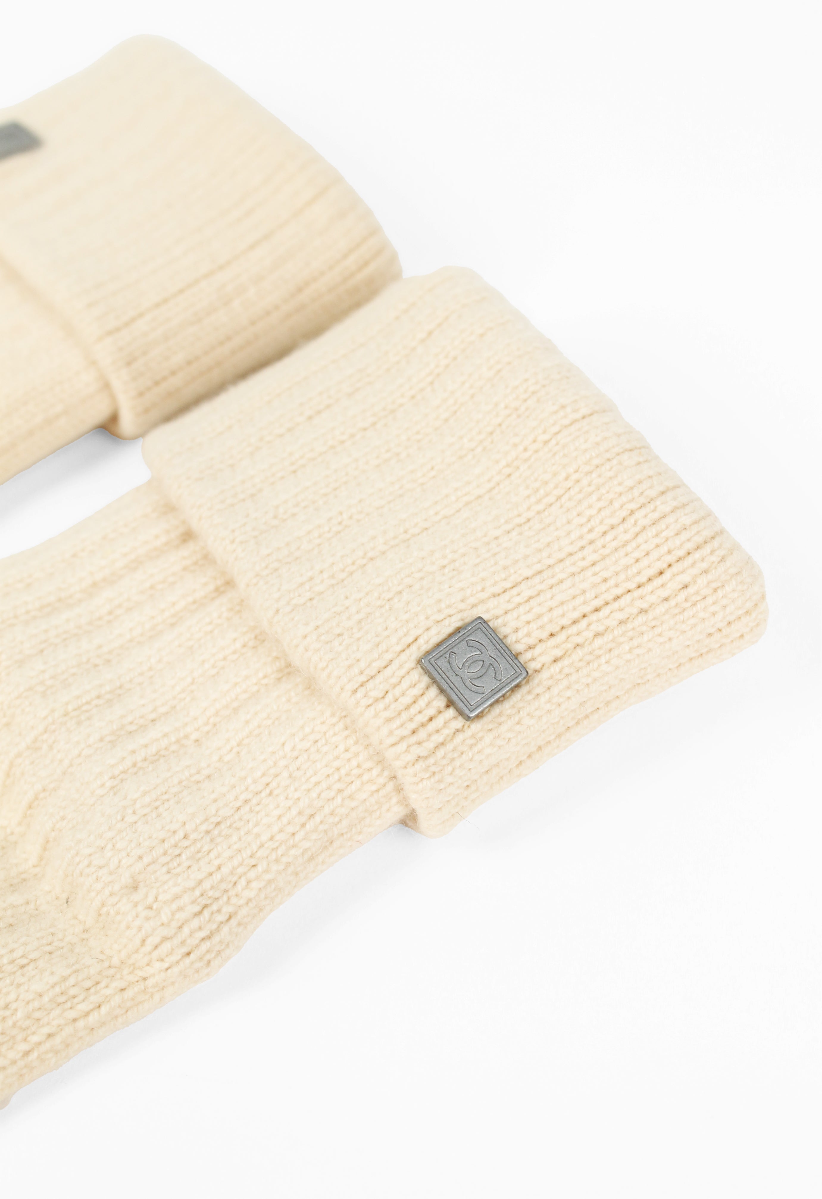 CHANEL SPORT CASHMERE FINGERLESS GLOVES