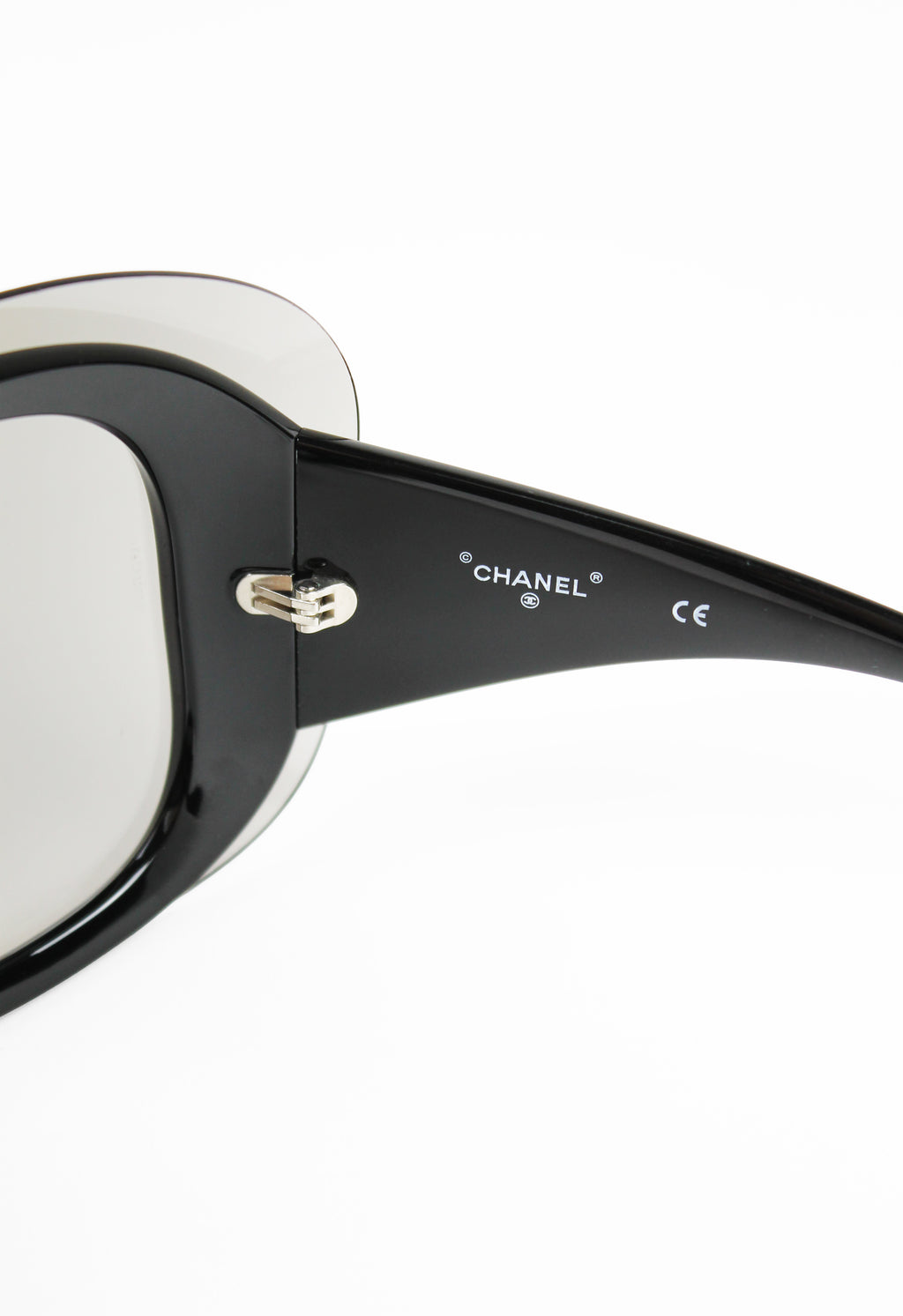 CHANEL FW 2017 XXL SKI SUNGLASSES