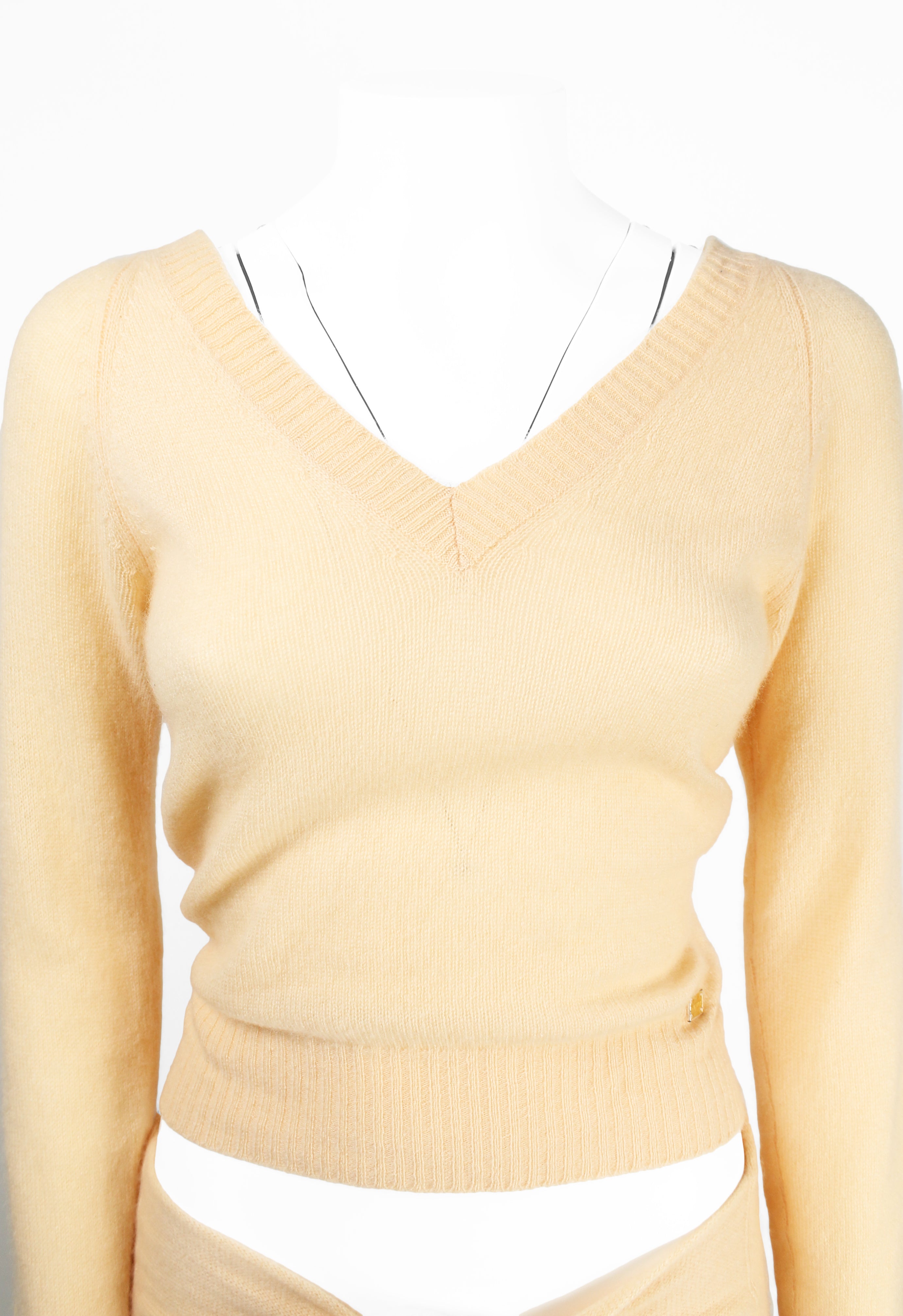 CHANEL SS 2005 DOUBLE CASHMERE KNIT