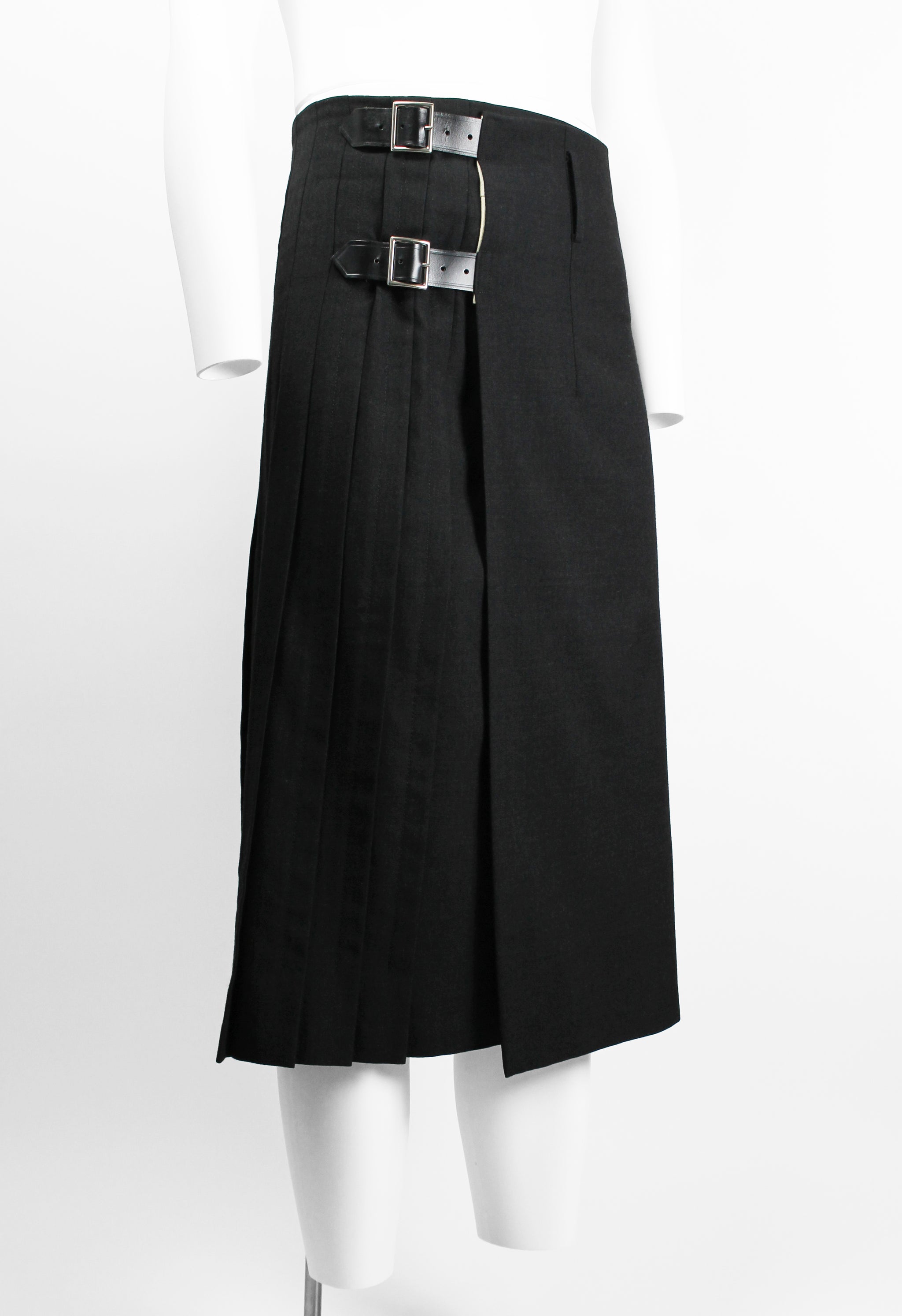 COMME DES GARCONS – THE 543