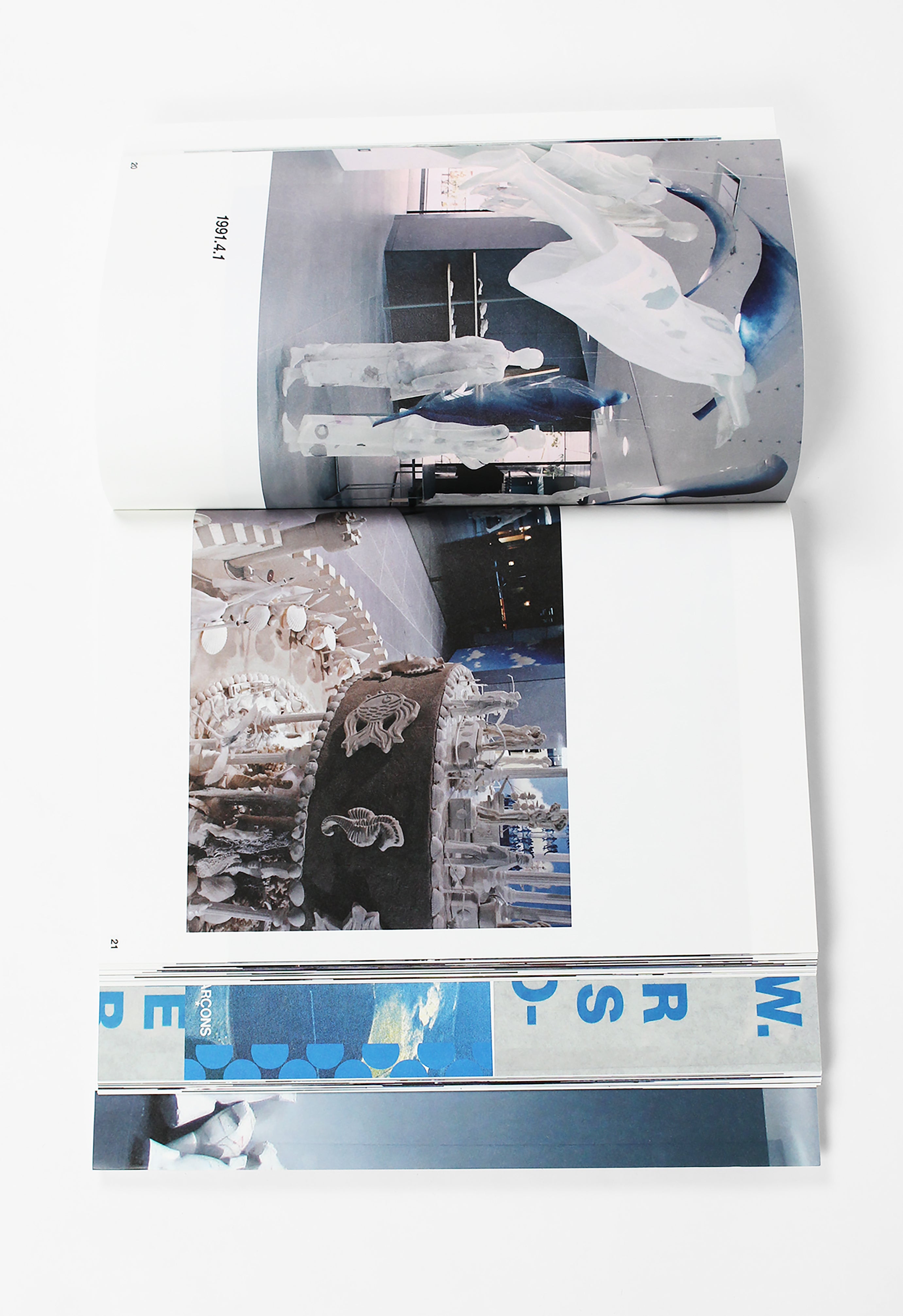 COMME DES GARCONS INSTALLATIONS 1989 - 2023