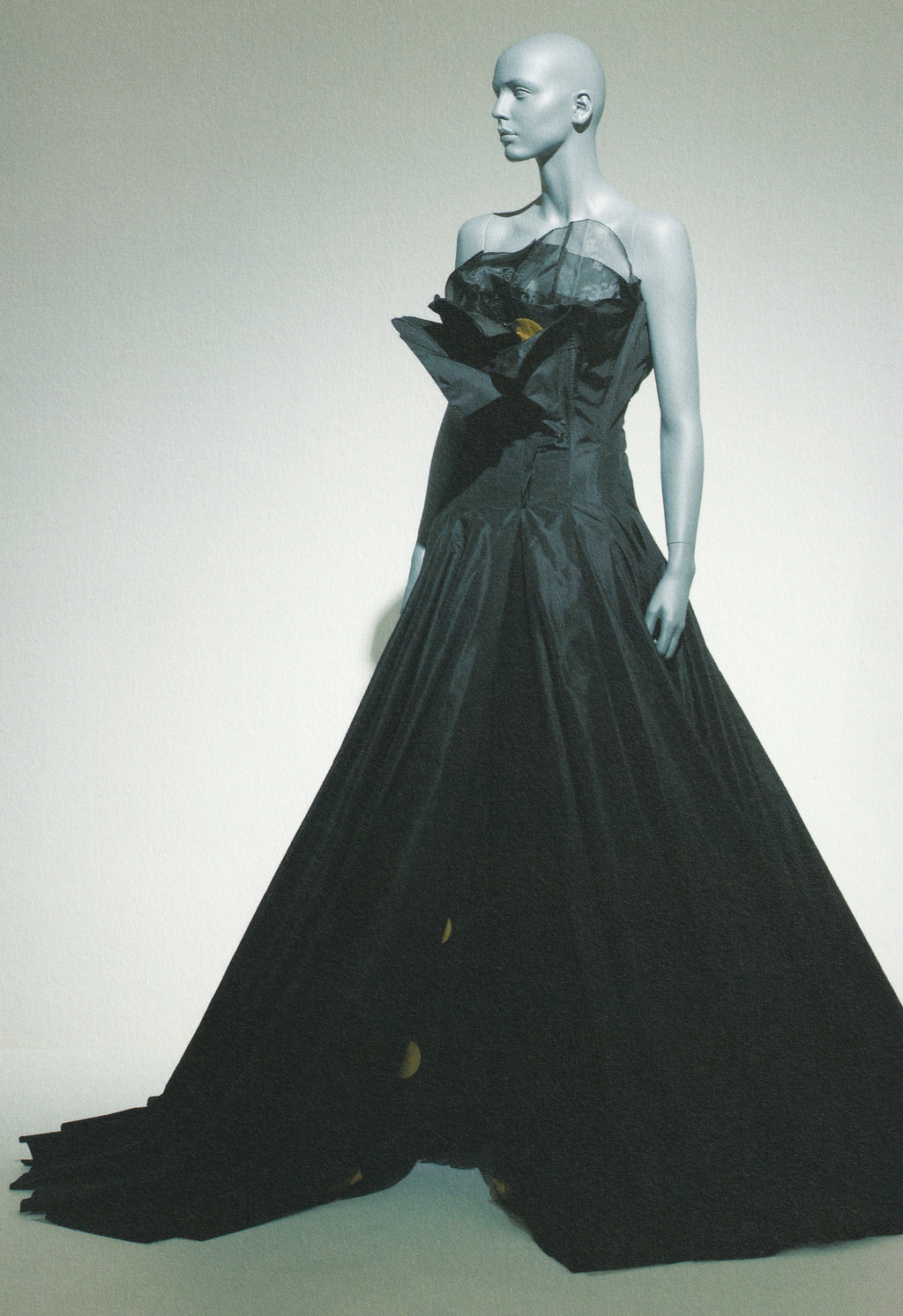 FUTURE BEAUTY THE TRADITION OF REINVENTION IN JAPANESE FASHION 2014