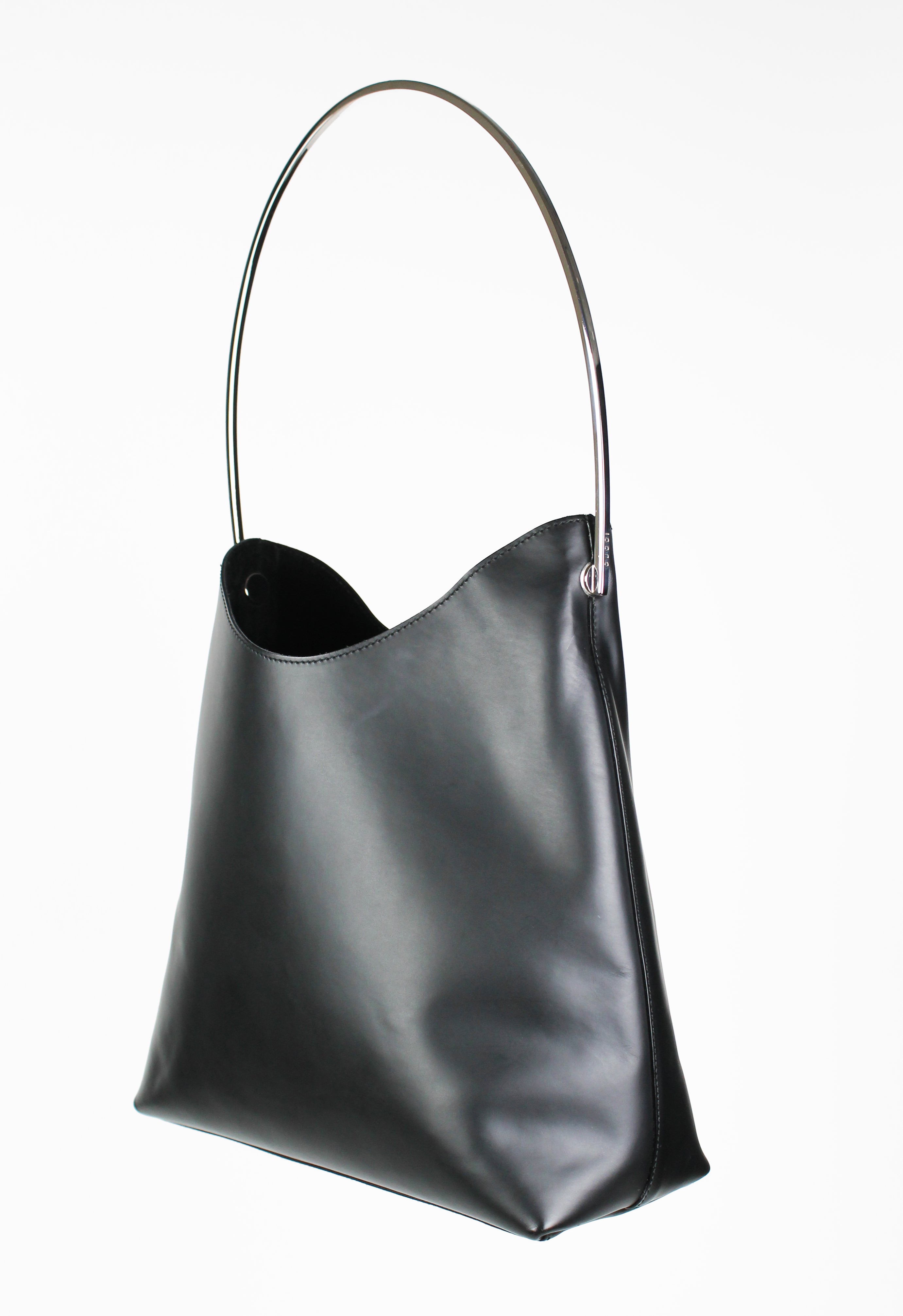 GUCCI TOM FORD FW 1997 BLACK METAL RING SHOULDER BAG