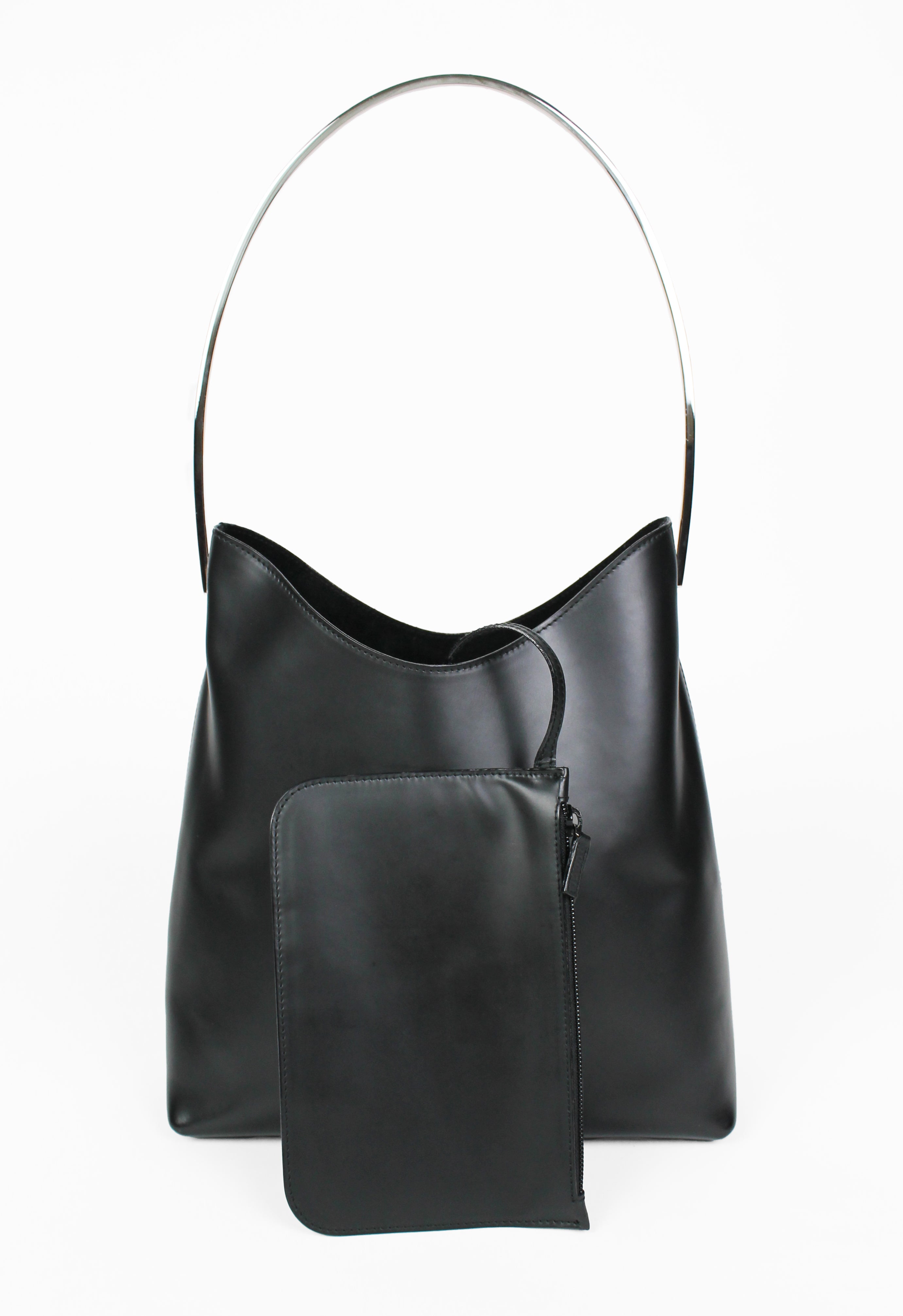 GUCCI TOM FORD FW 1997 BLACK METAL RING SHOULDER BAG