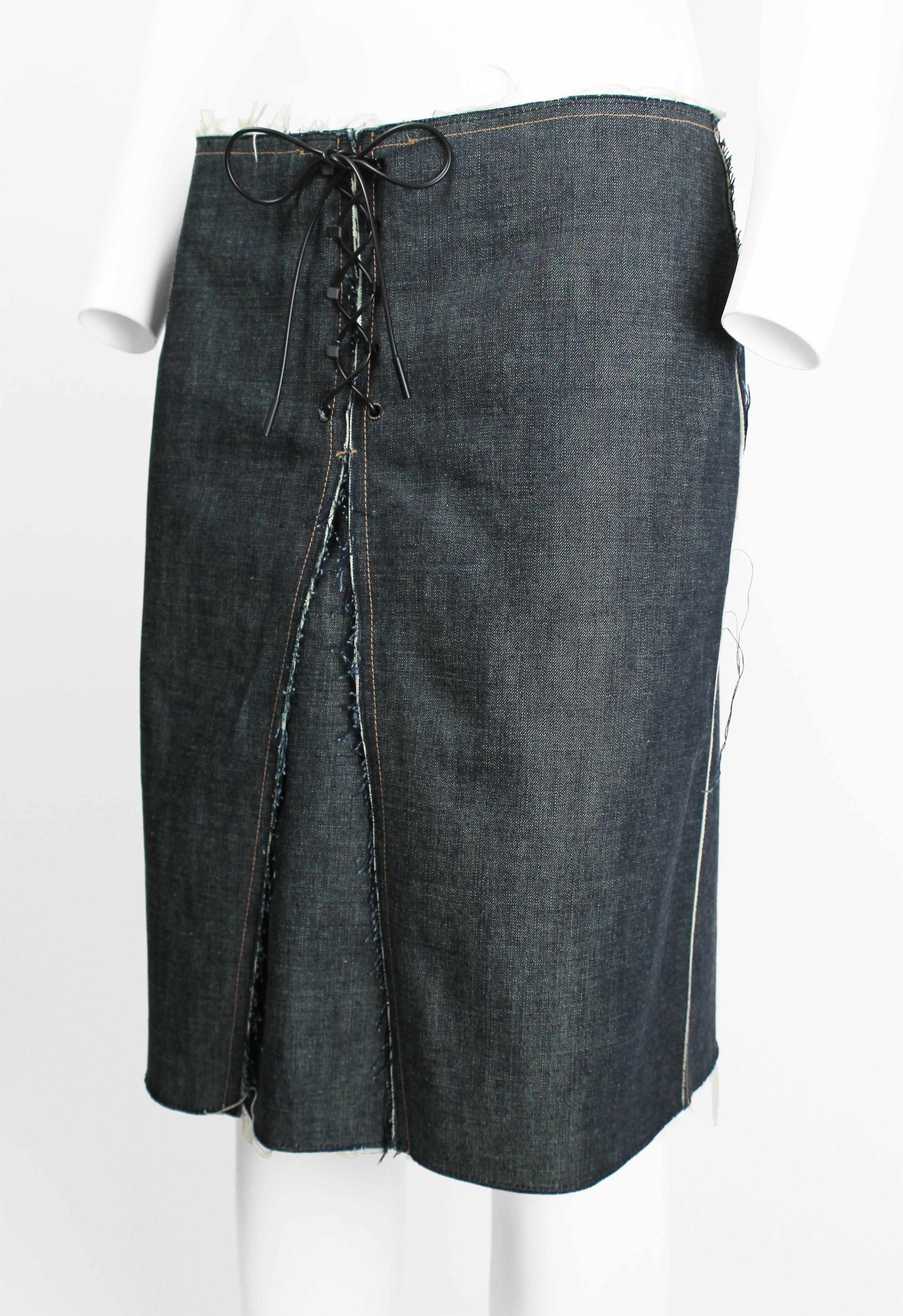 GUCCI TOM FORD SS 2002 LACE UP DENIM SKIRT