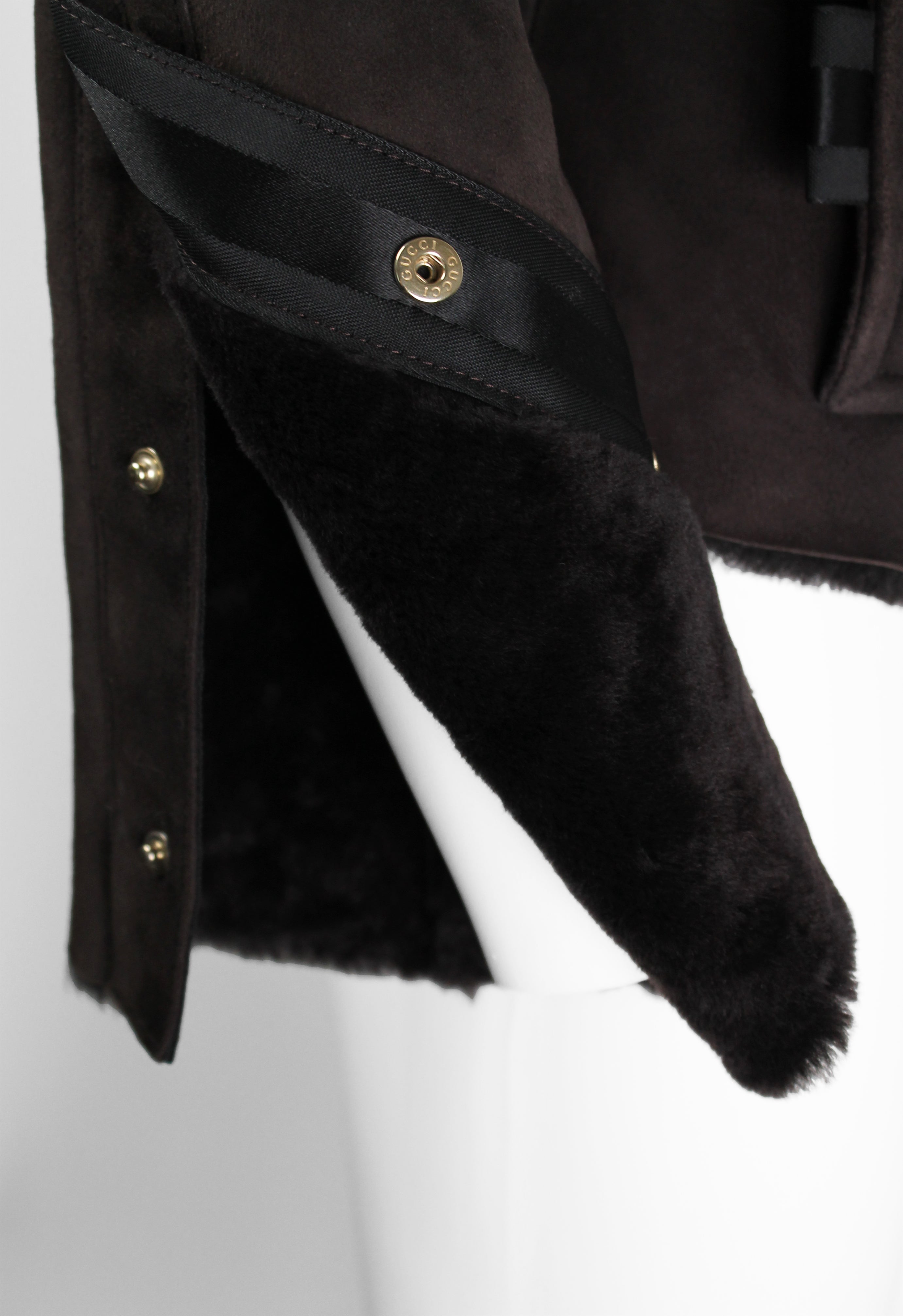 GUCCI TOM FORD FW 2004 BROWN SHEARLING BUCKLE JACKET