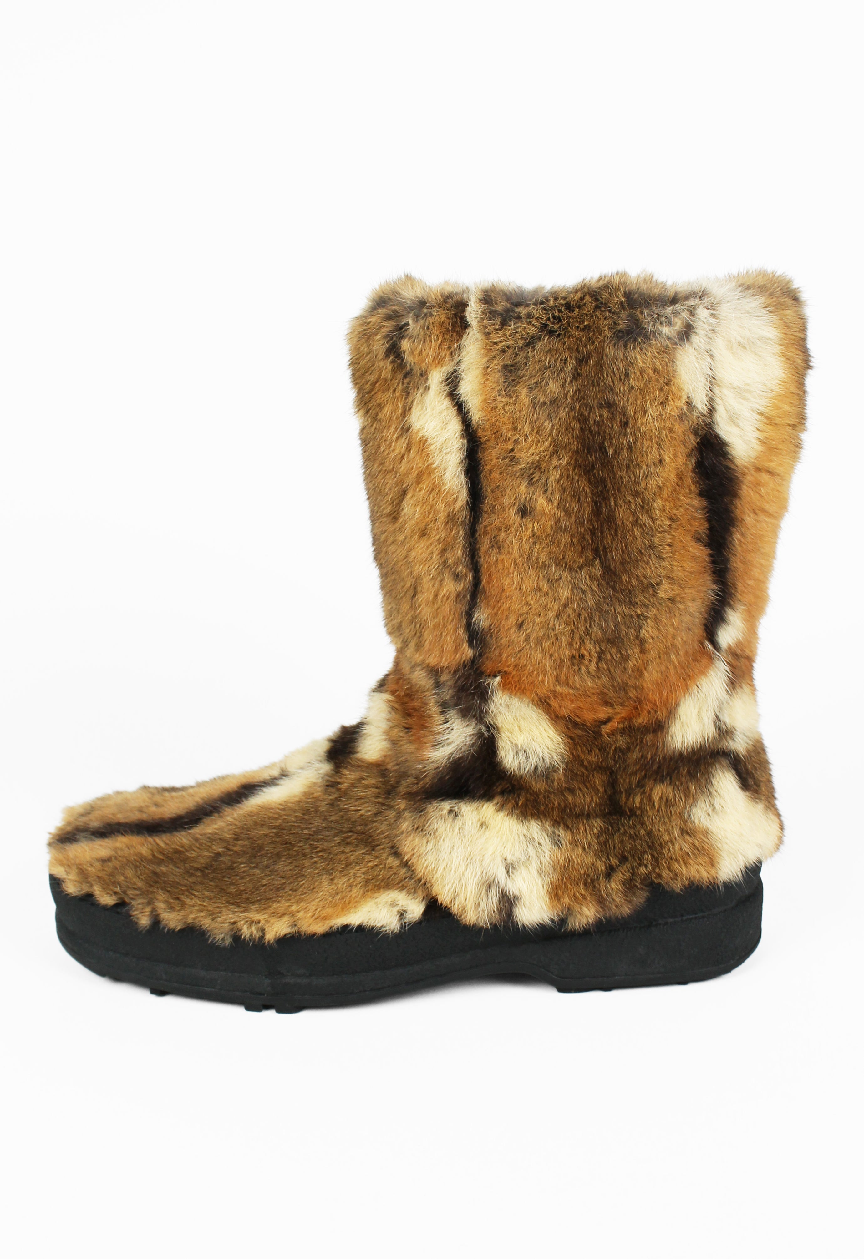 GUCCI TOM FORD FW 2000 FUR BOOTS
