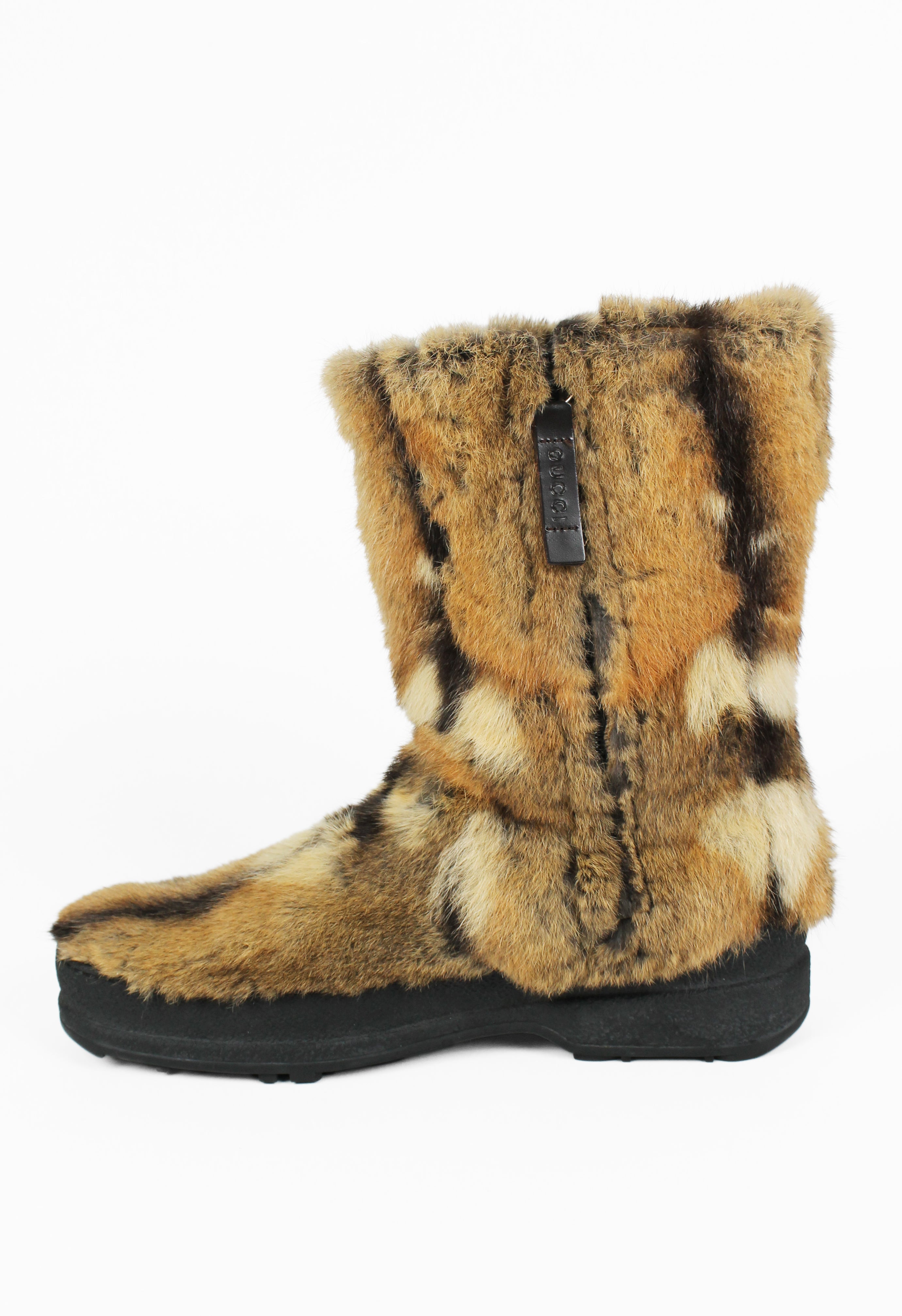 GUCCI TOM FORD FW 2000 FUR BOOTS