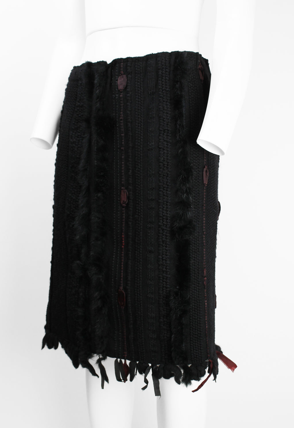 GUCCI TOM FORD FW 2002 FUR AND RIBBON KNITTED SKIRT