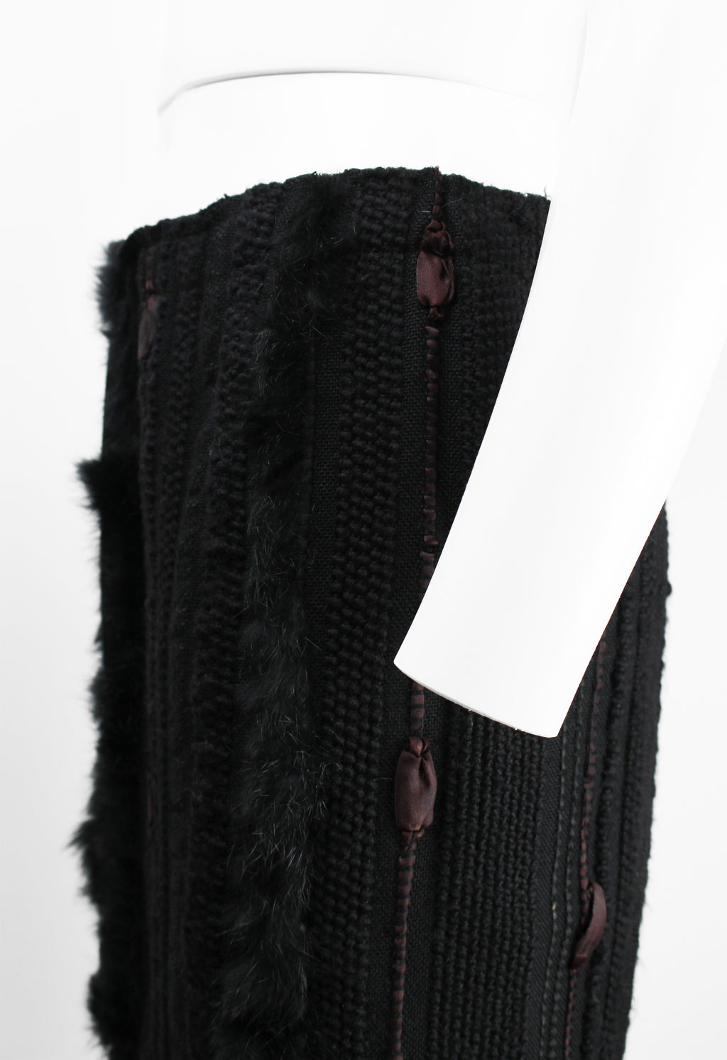 GUCCI TOM FORD FW 2002 FUR AND RIBBON KNITTED SKIRT