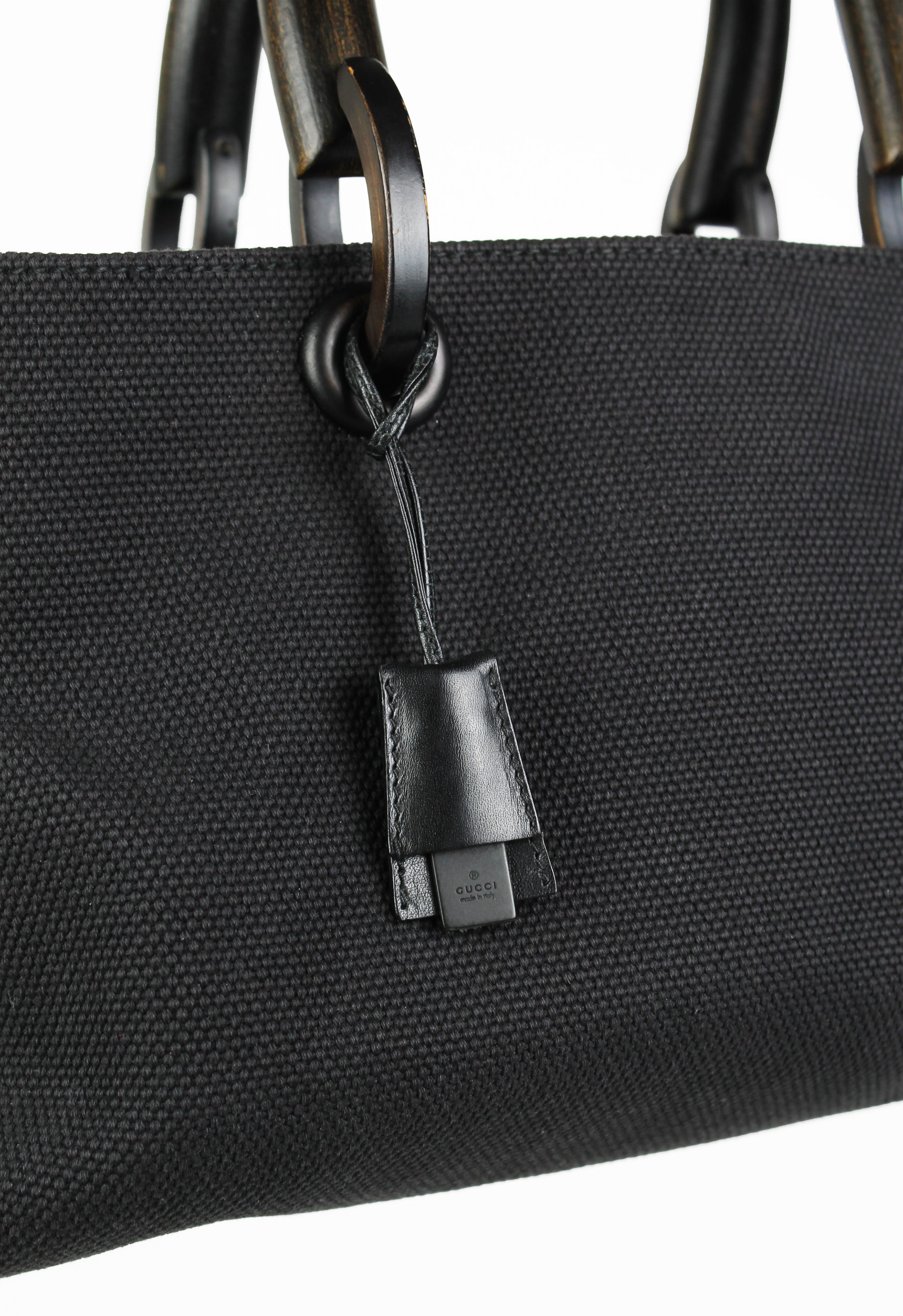 GUCCI TOM FORD FW 2002 WOODEN HANDLE BAG