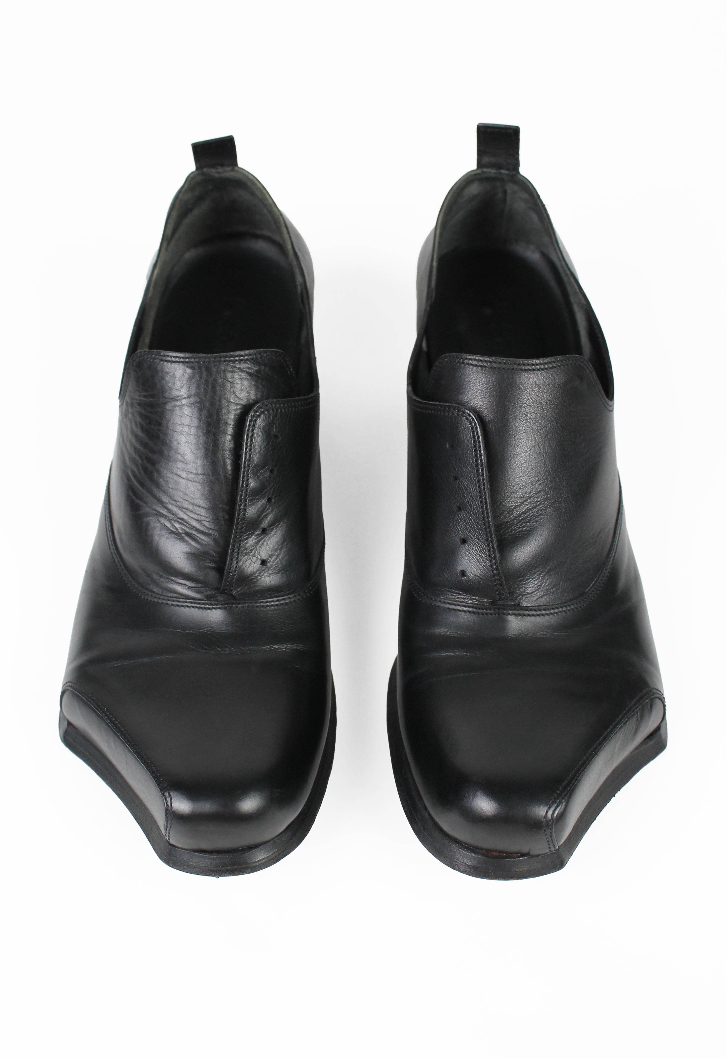 ISSEY MIYAKE 1990'S ANGULAR HEELED SHOES