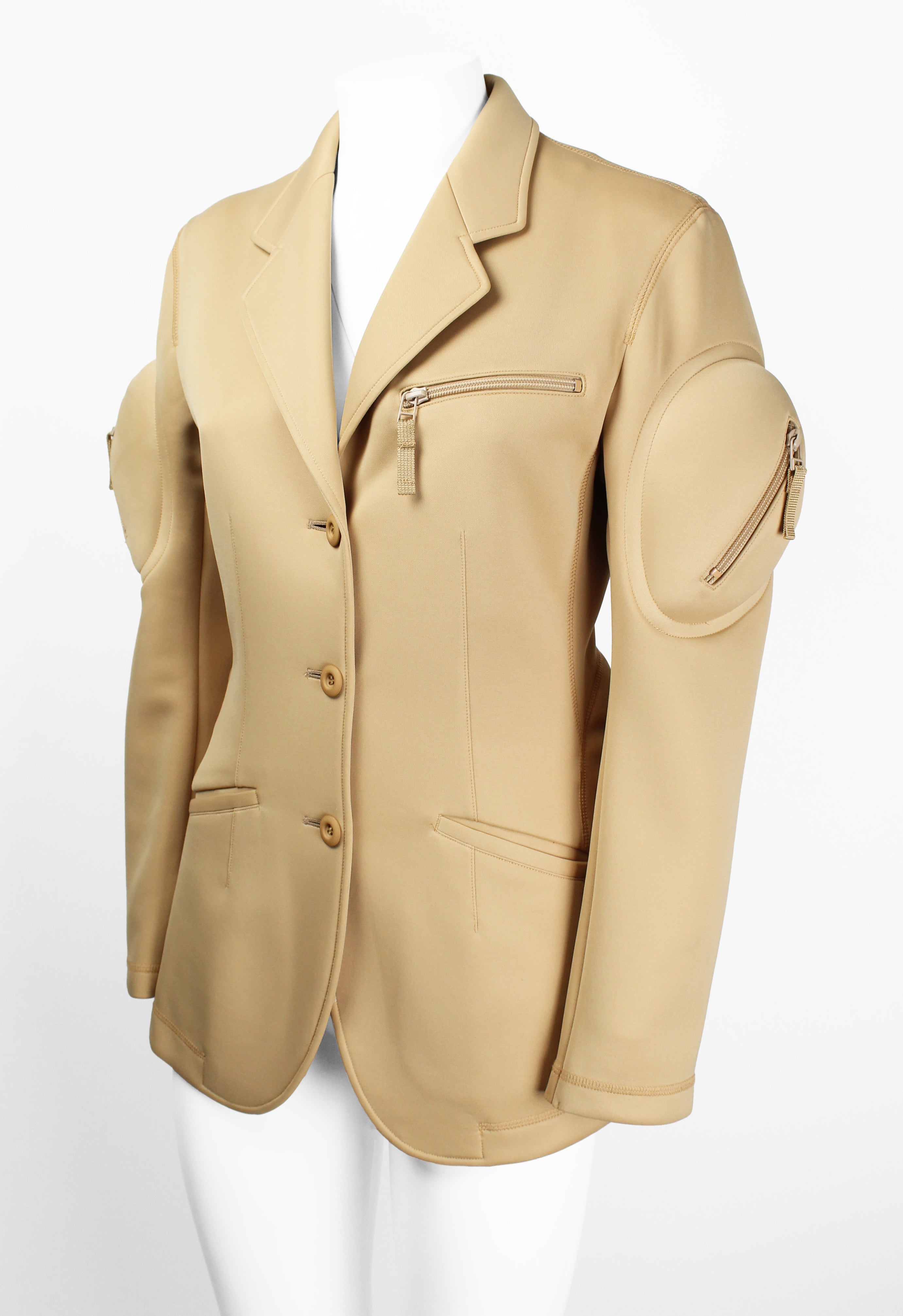 ISSEY MIYAKE – THE 543