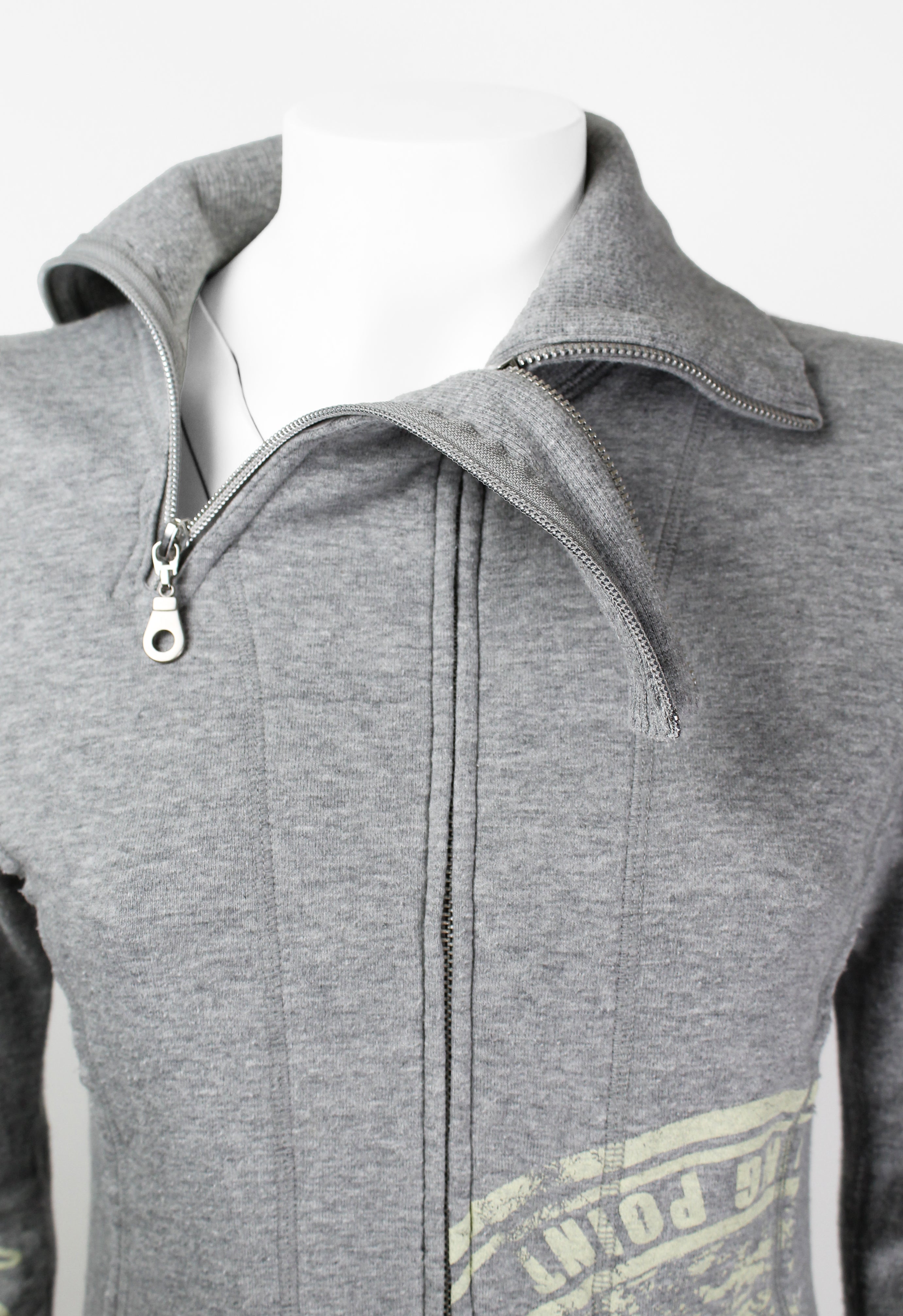 ISSEY MIYAKE FW 2004 GREY GRAPHIC DOUBLE ZIP SWEATER