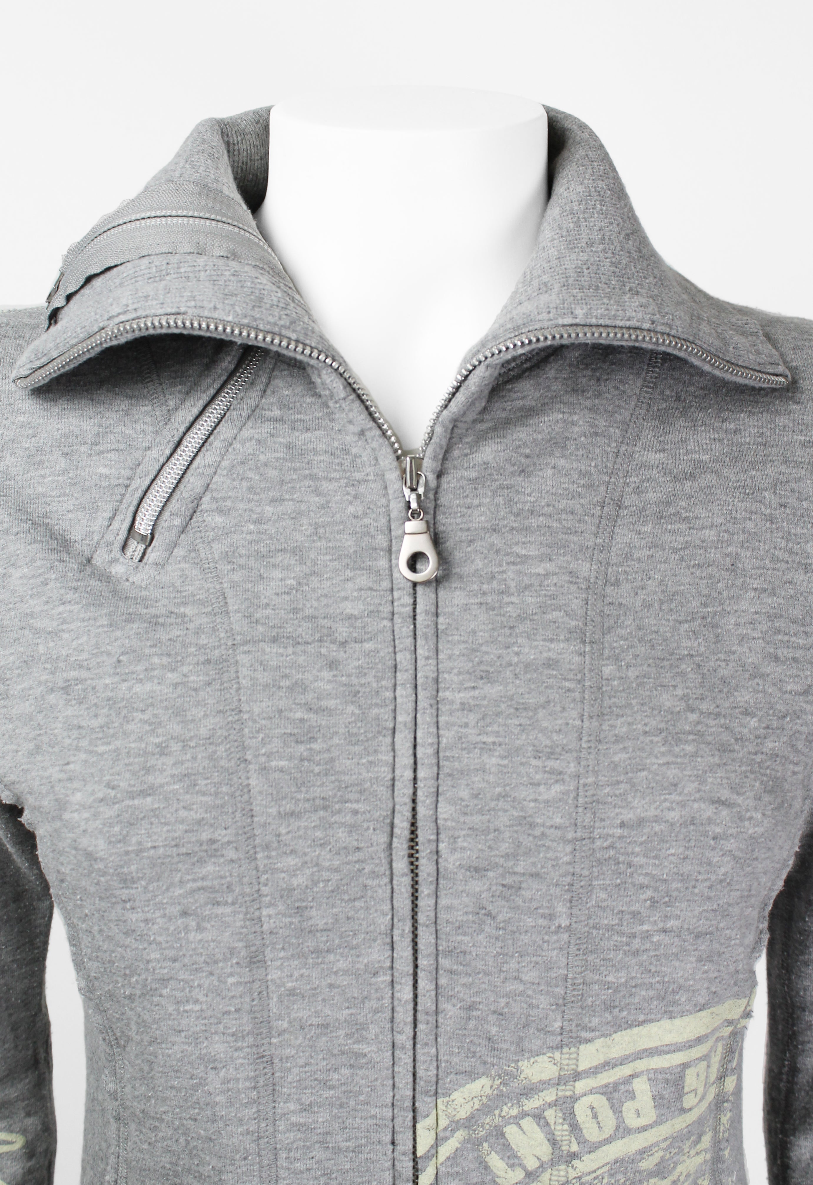 ISSEY MIYAKE FW 2004 GREY GRAPHIC DOUBLE ZIP SWEATER