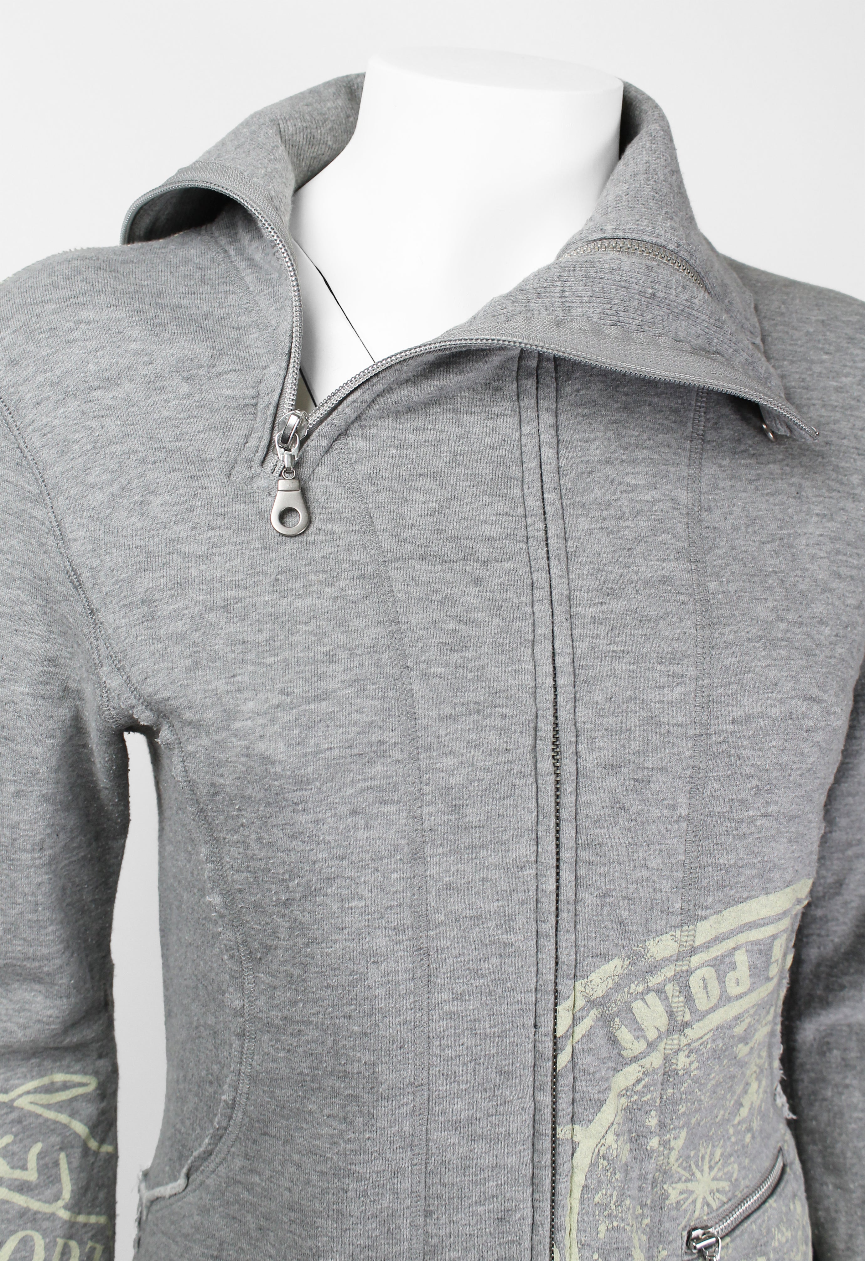 ISSEY MIYAKE FW 2004 GREY GRAPHIC DOUBLE ZIP SWEATER