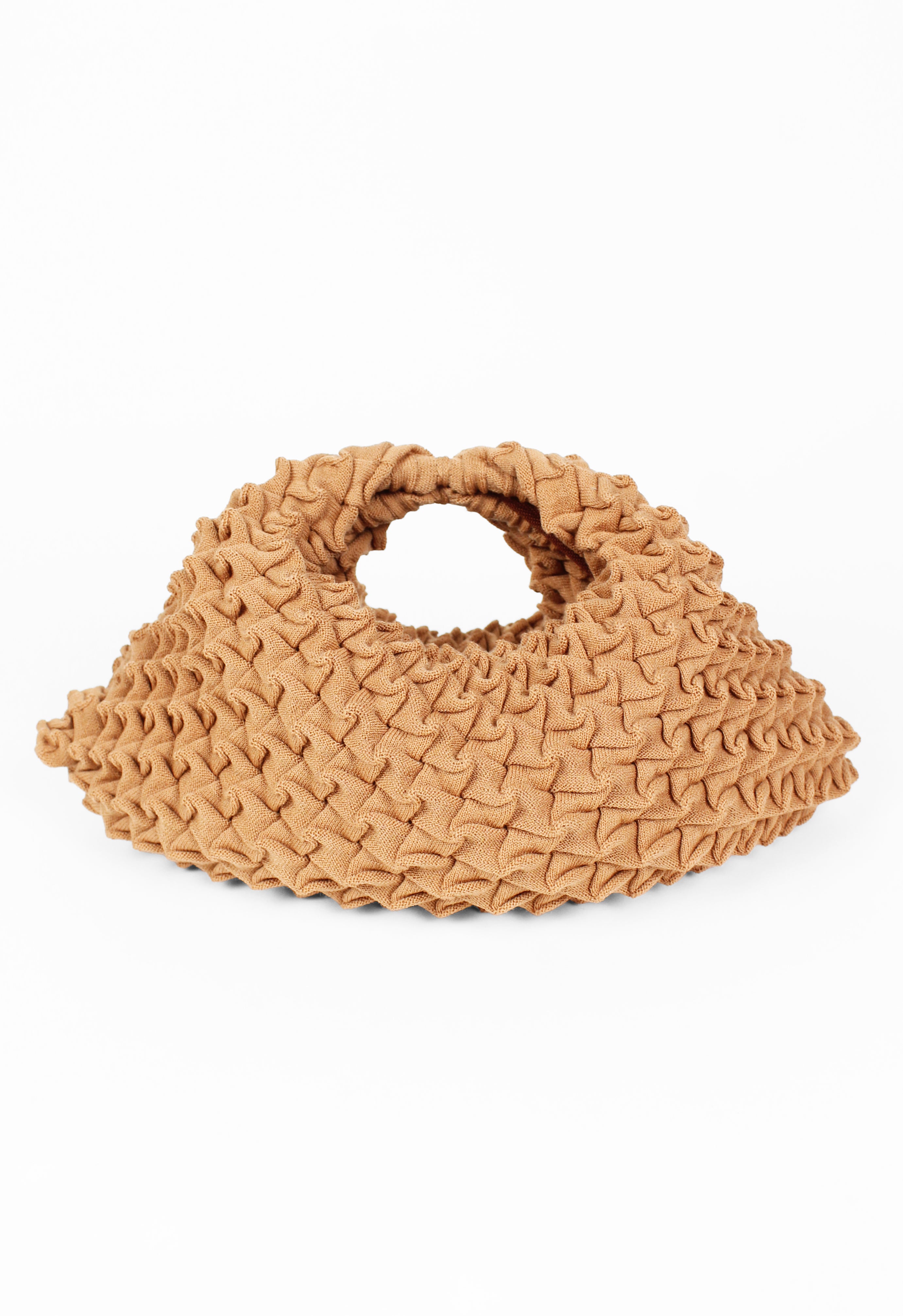 ISSEY MIYAKE FW 2021 SHELL KNIT BAG