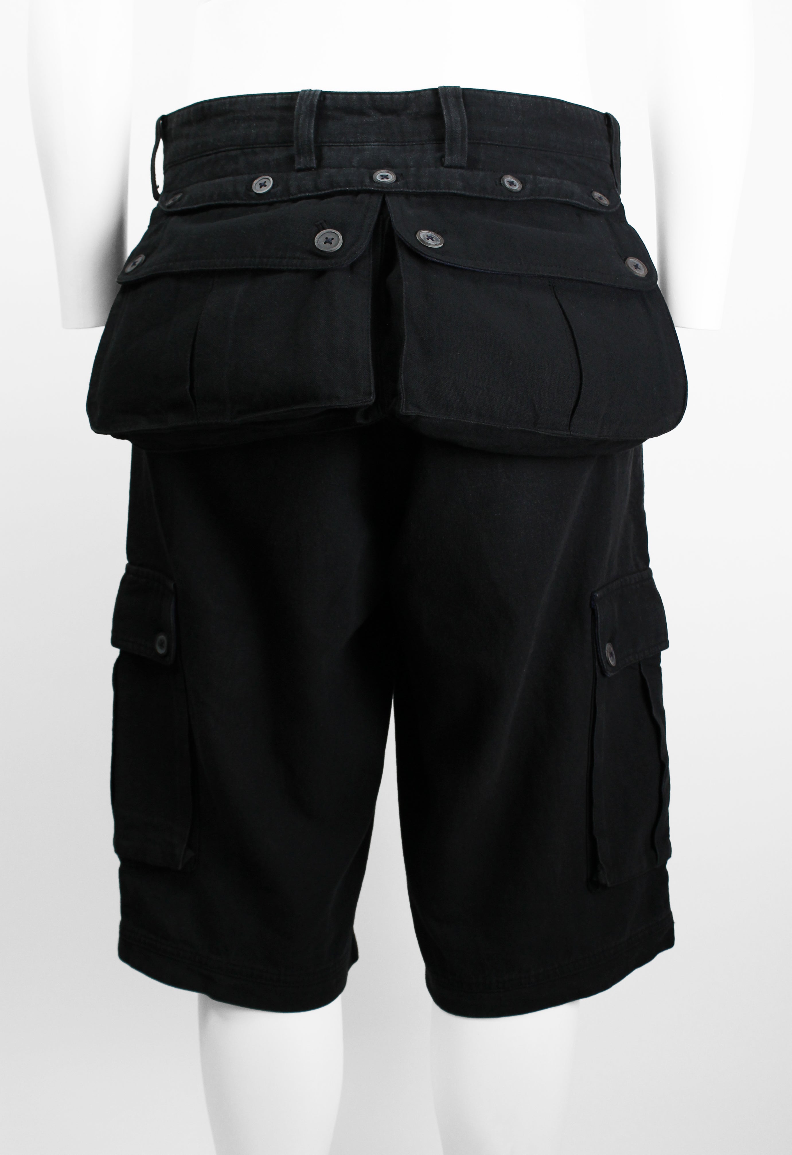 ISSEY MIYAKE MEN SS 2004 DETACHABLE POUCH CARGO SHORTS