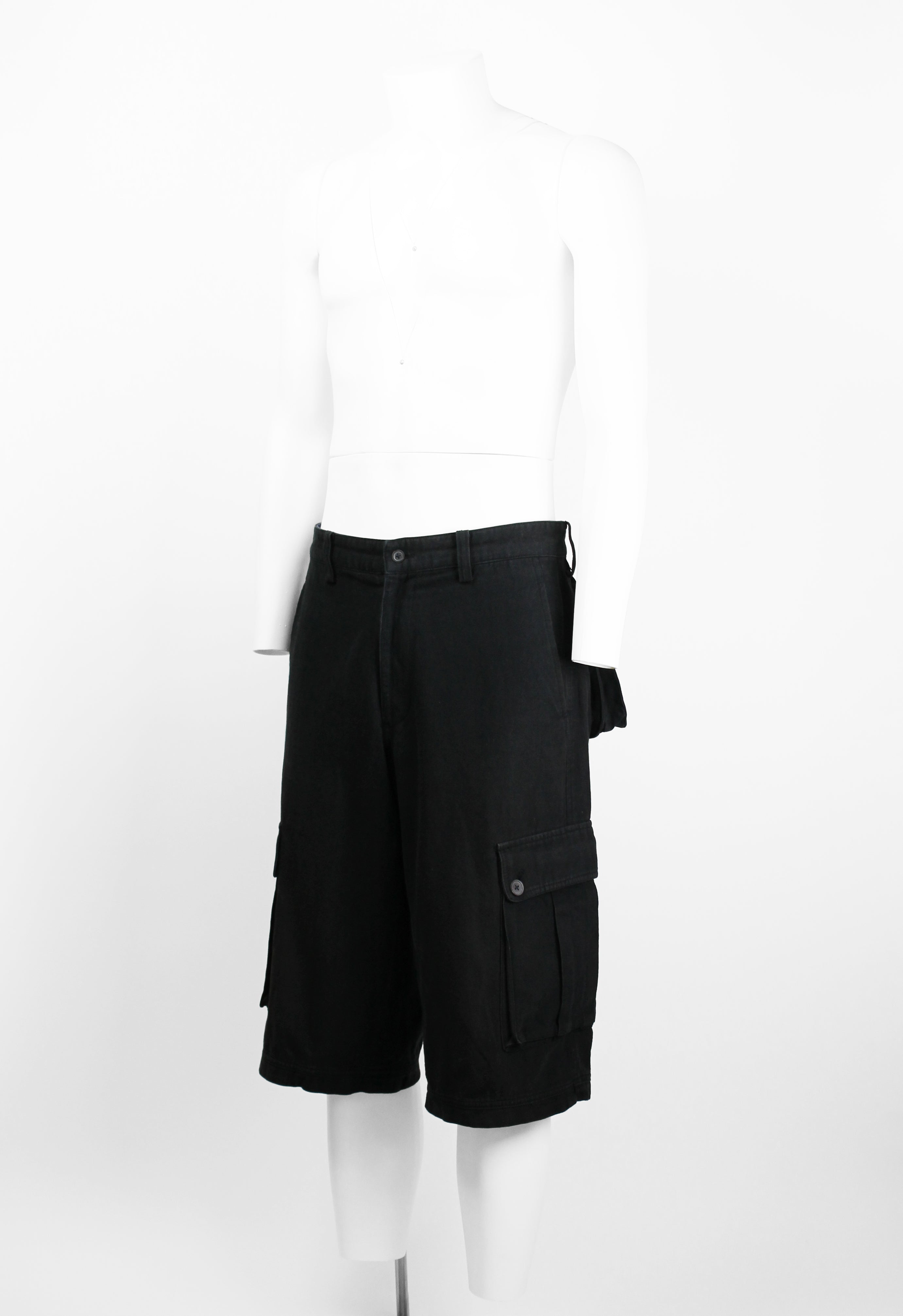 ISSEY MIYAKE MEN SS 2004 DETACHABLE POUCH CARGO SHORTS