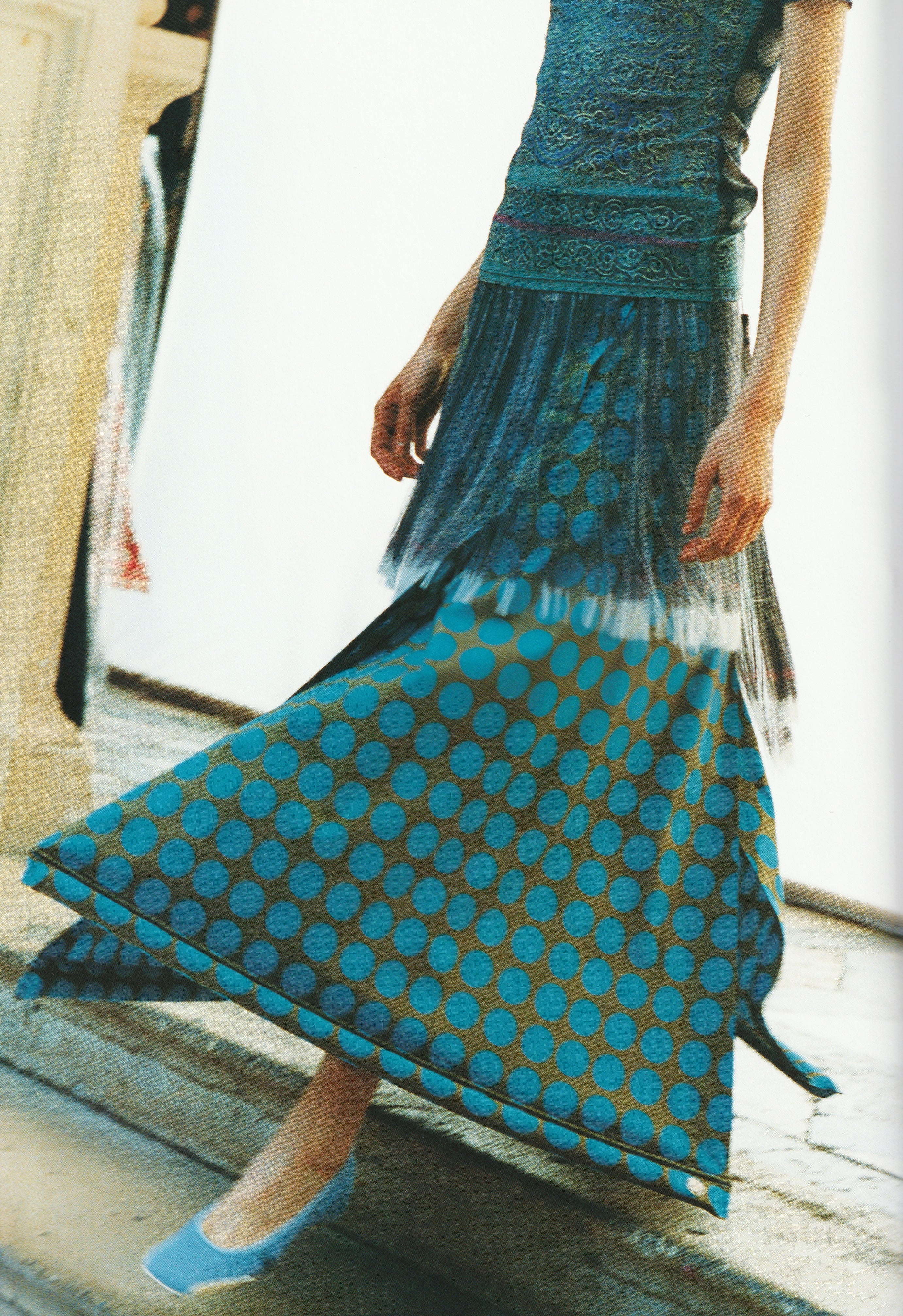 ISSEY MIYAKE SS 2001 LOOKBOOK AND COLLECTION MUSIC CD BY SILENT POETS
