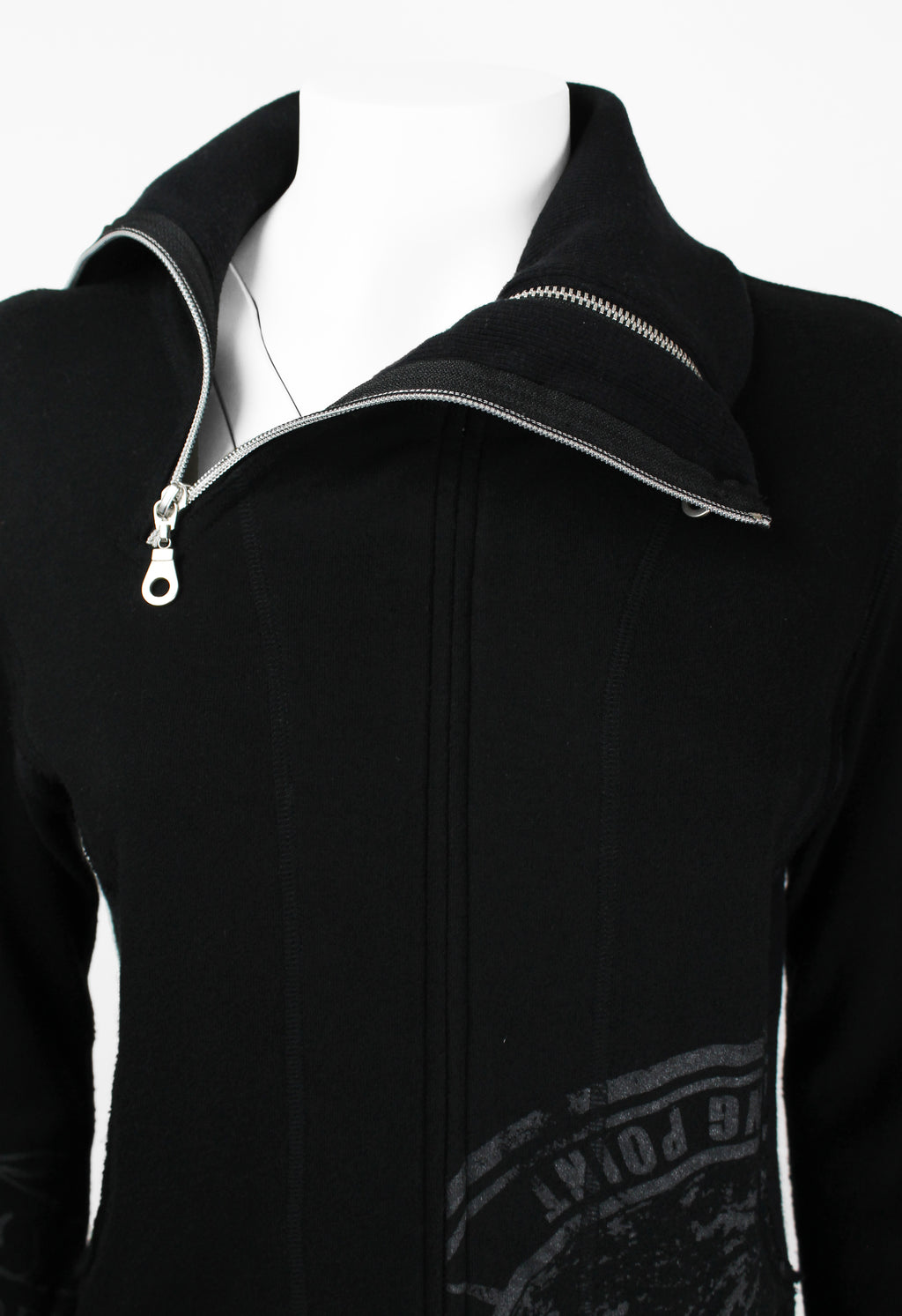 ISSEY MIYAKE FW 2004 BLACK GRAPHIC DOUBLE ZIP SWEATER