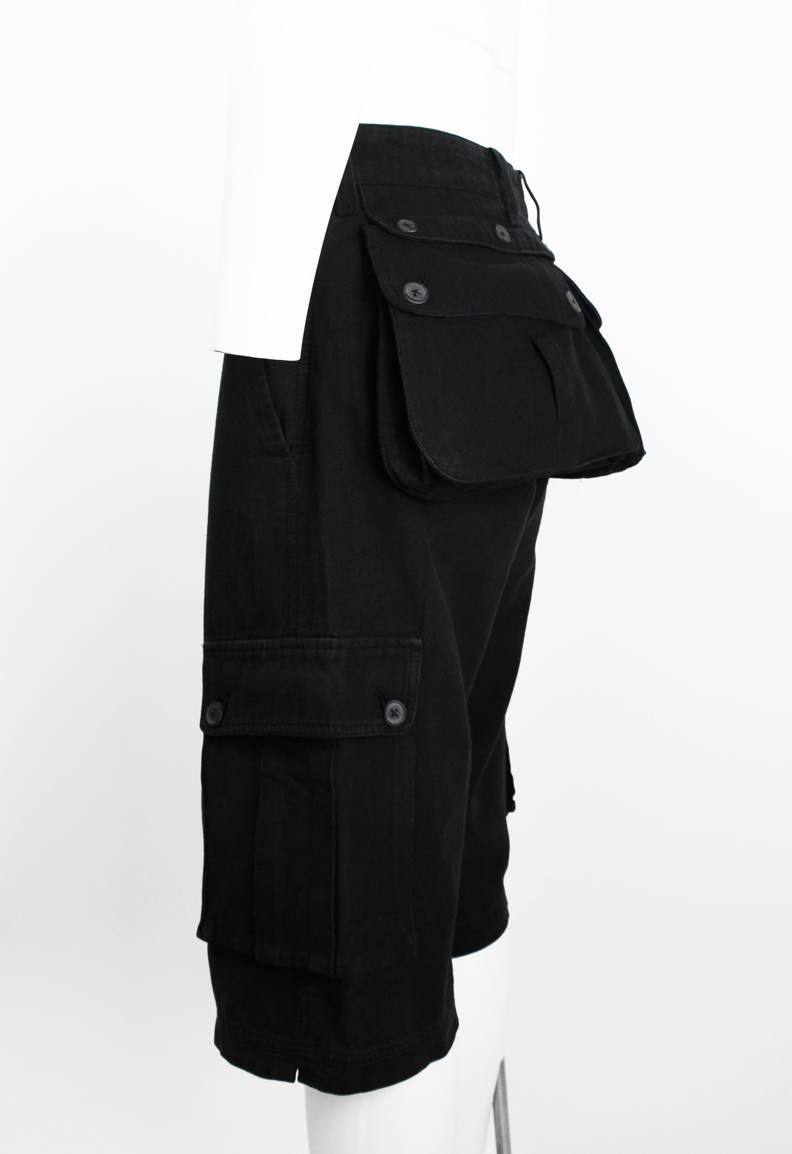ISSEY MIYAKE MEN SS 2004 DETACHABLE POUCH CARGO SHORTS