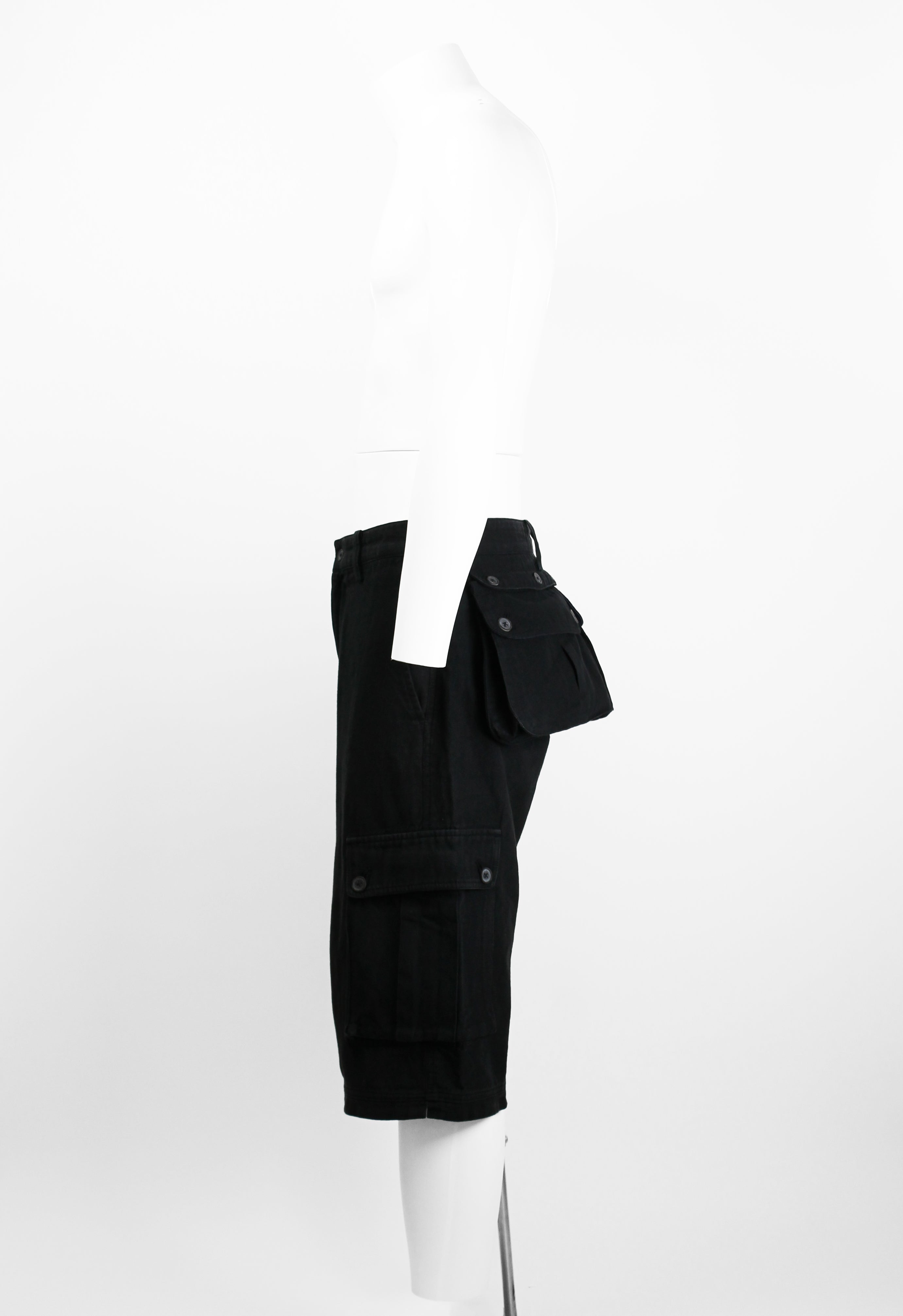 ISSEY MIYAKE MEN SS 2004 DETACHABLE POUCH CARGO SHORTS