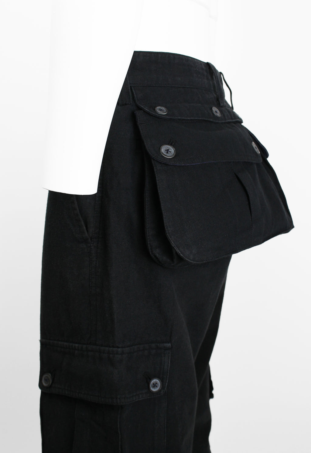 ISSEY MIYAKE MEN SS 2004 DETACHABLE POUCH CARGO SHORTS