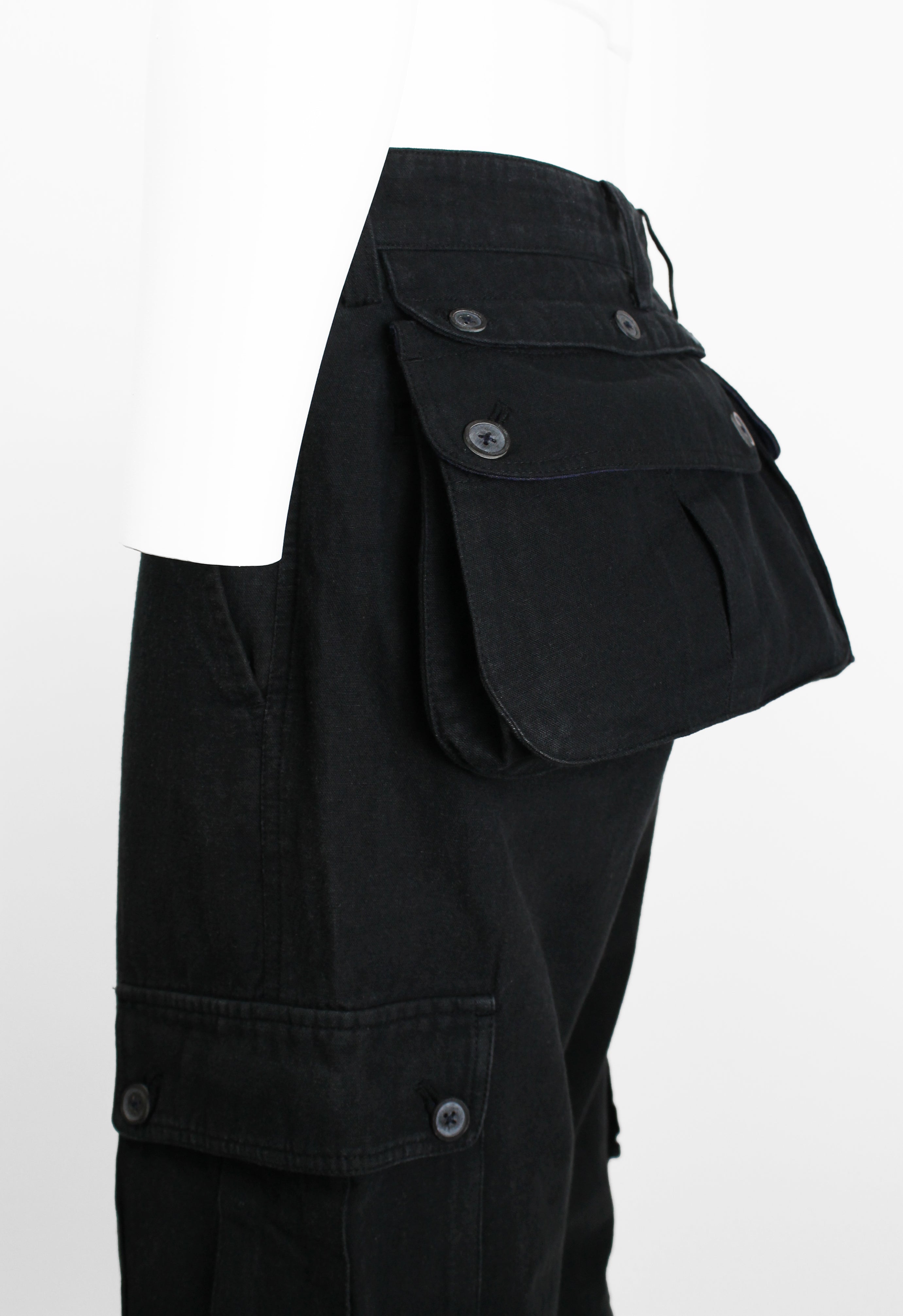 ISSEY MIYAKE MEN SS 2004 DETACHABLE POUCH CARGO SHORTS