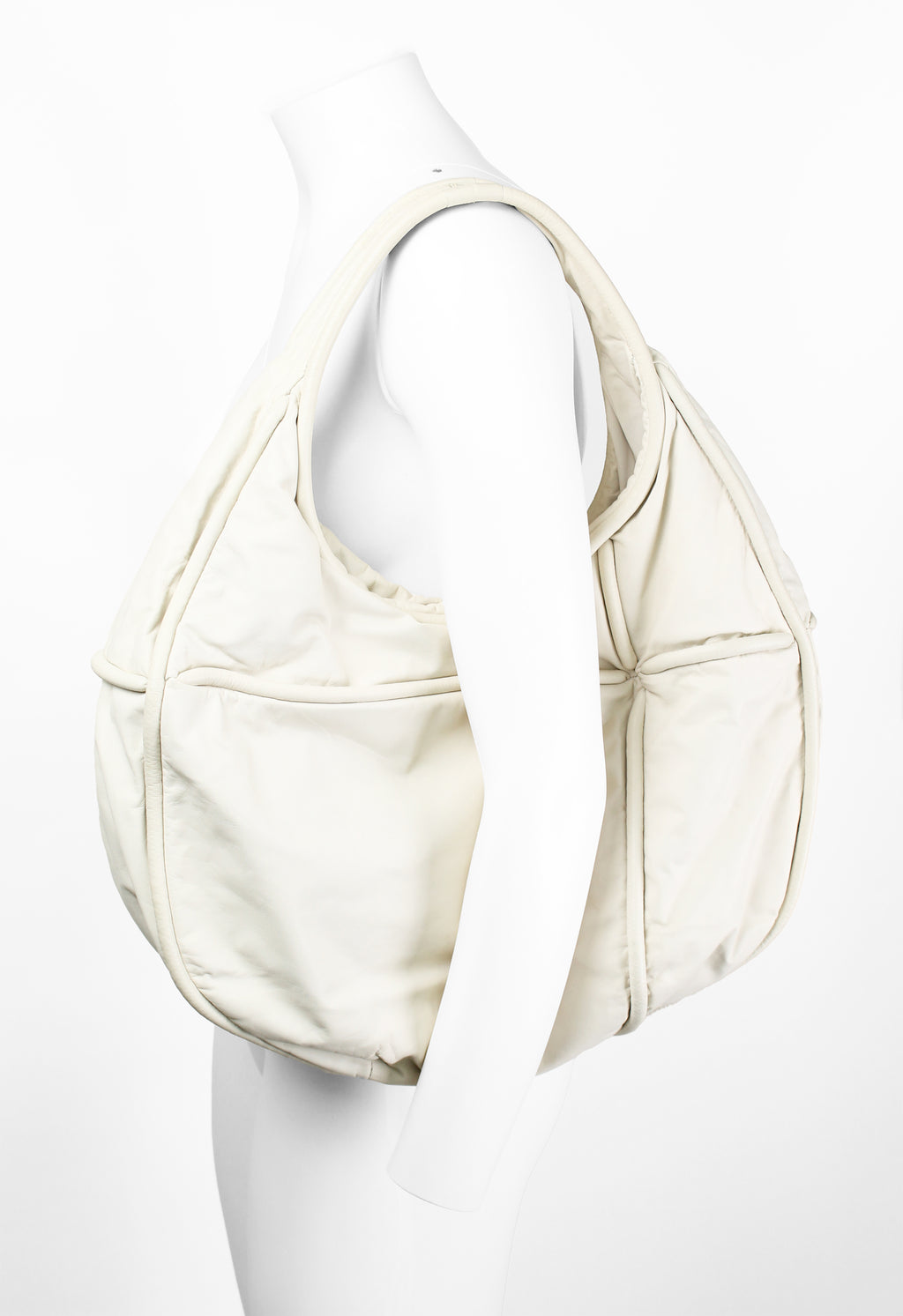 JIL SANDER LARGE CIRCULAR IVORY LEATHER BAG