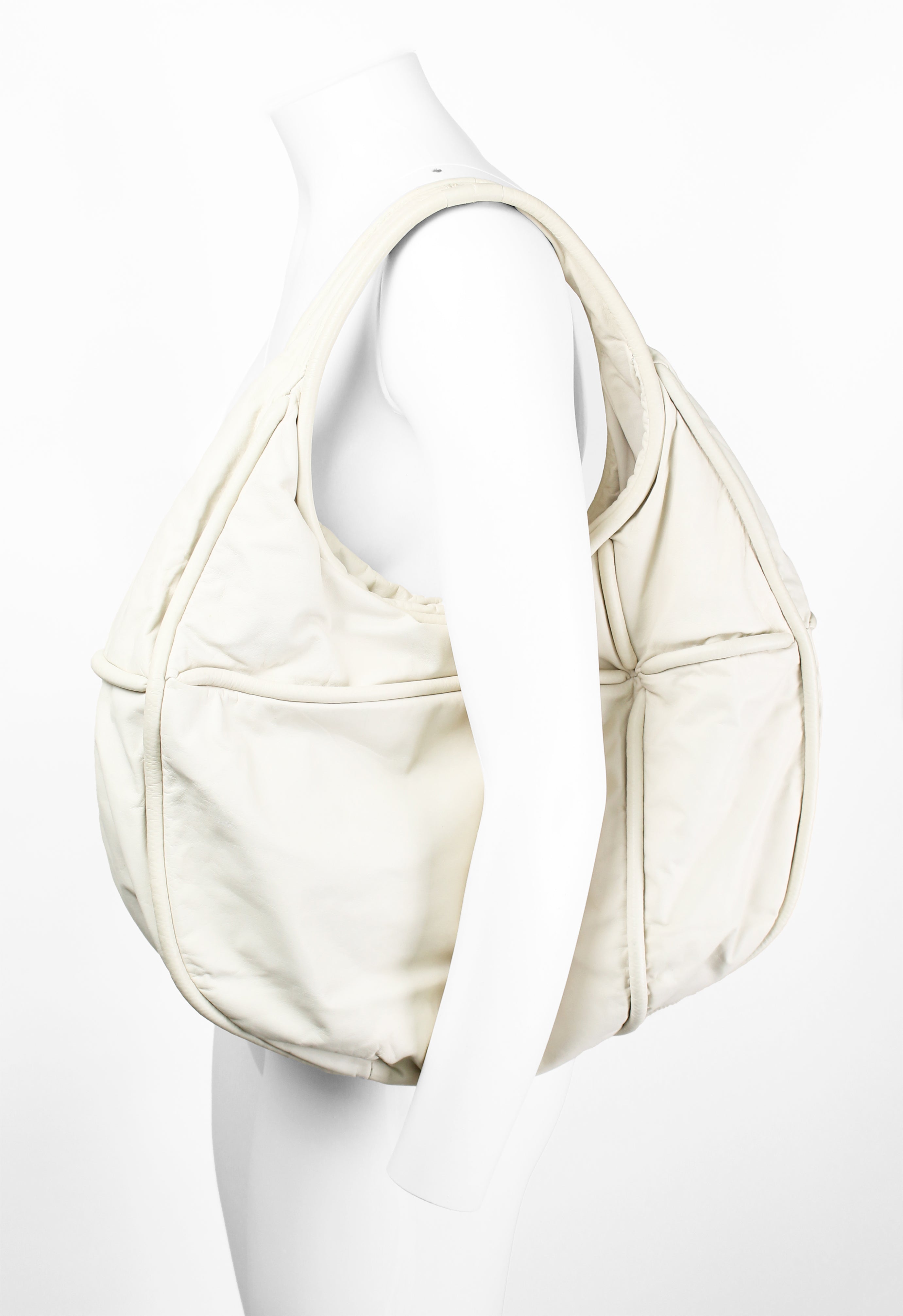 JIL SANDER LARGE CIRCULAR IVORY LEATHER BAG
