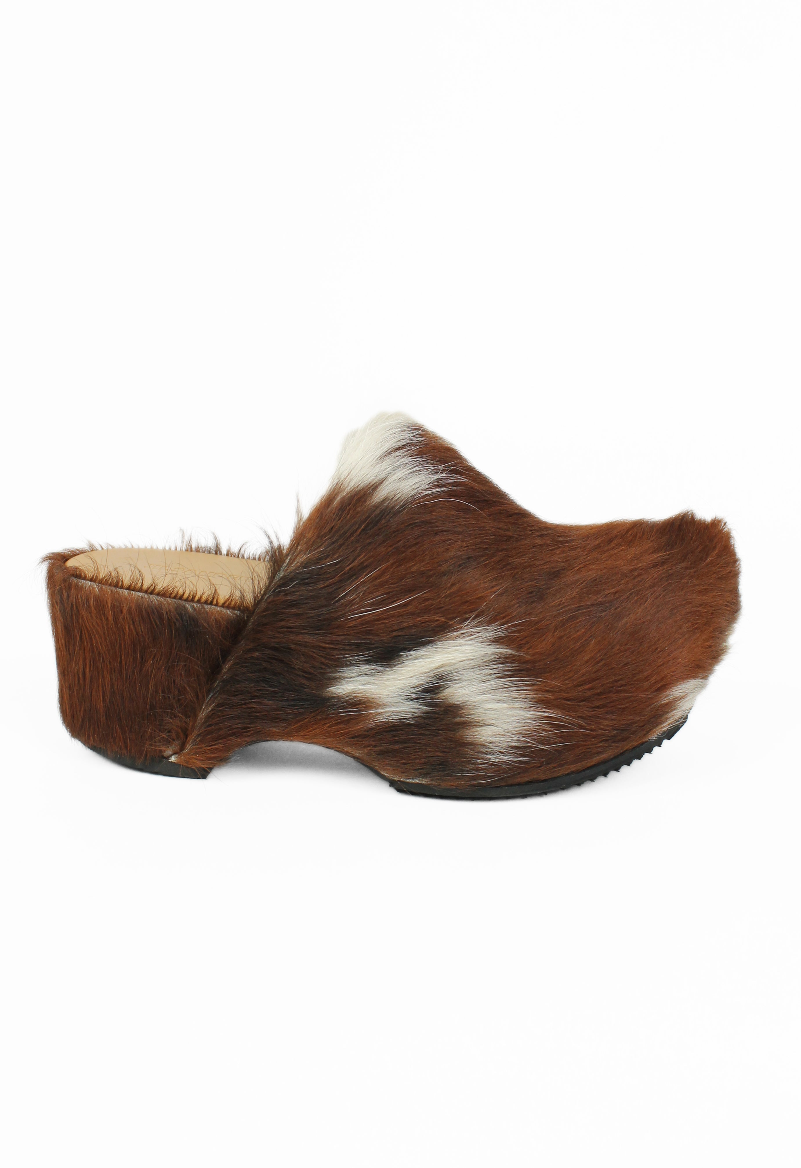 JIL SANDER PRE-FALL 2019 CALF HAIR CLOGS