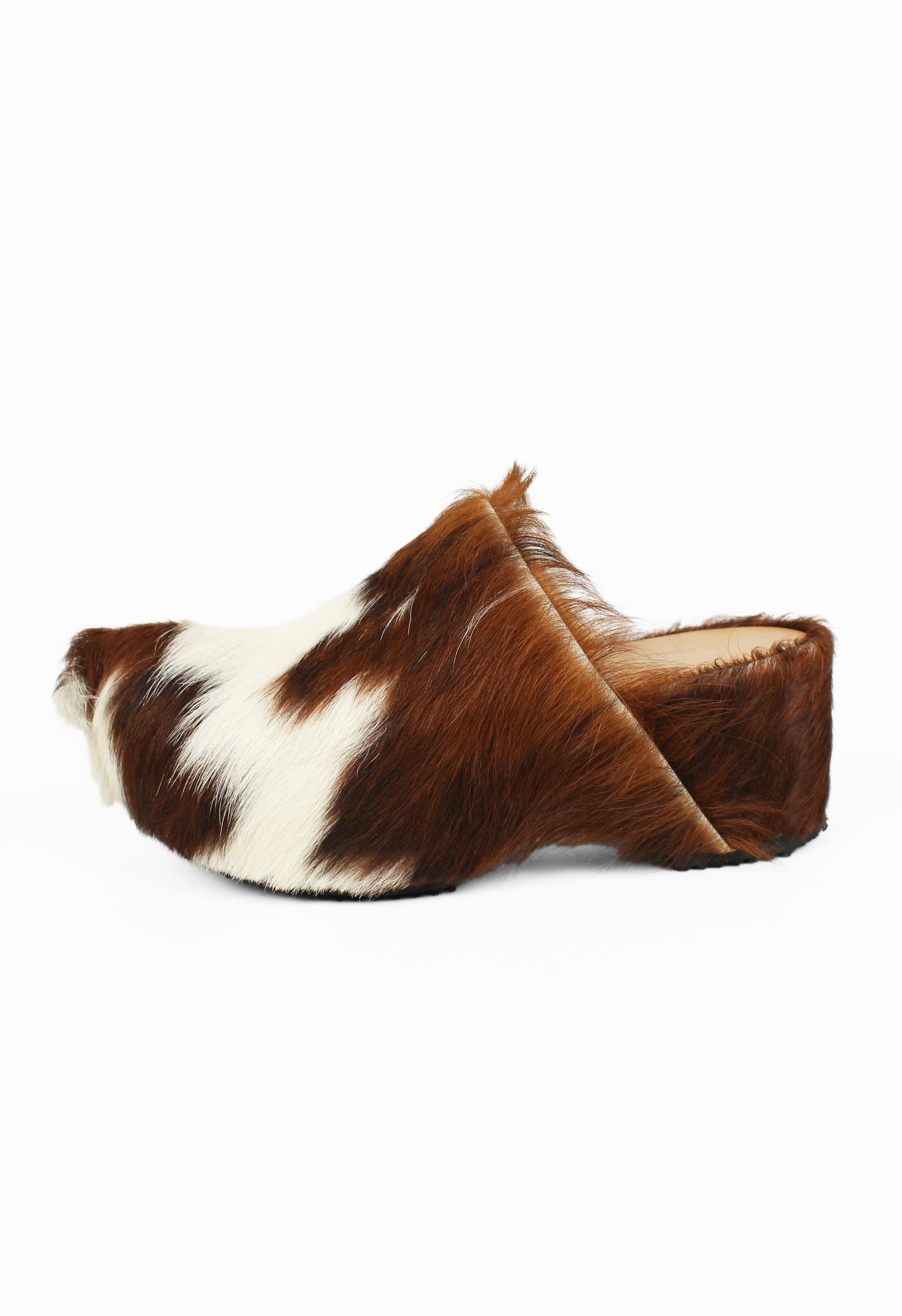 JIL SANDER PRE-FALL 2019 CALF HAIR CLOGS