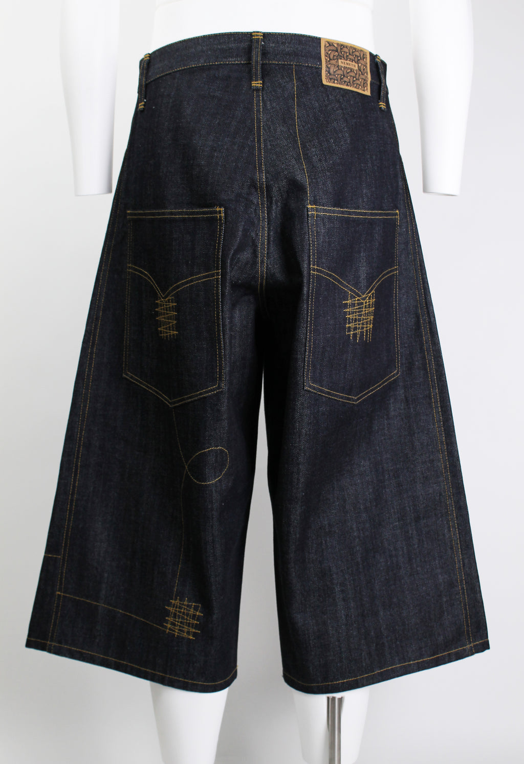 CHRISTOPHER NEMETH WIDE STITCH DESIGN SHORTS