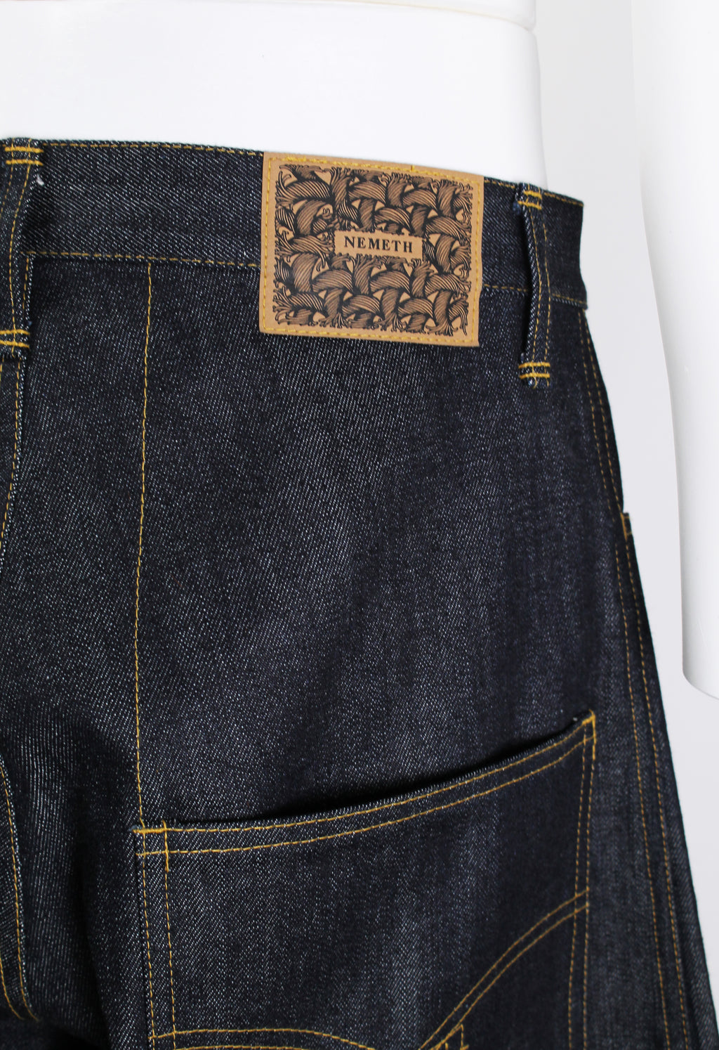 CHRISTOPHER NEMETH WIDE STITCH DESIGN SHORTS