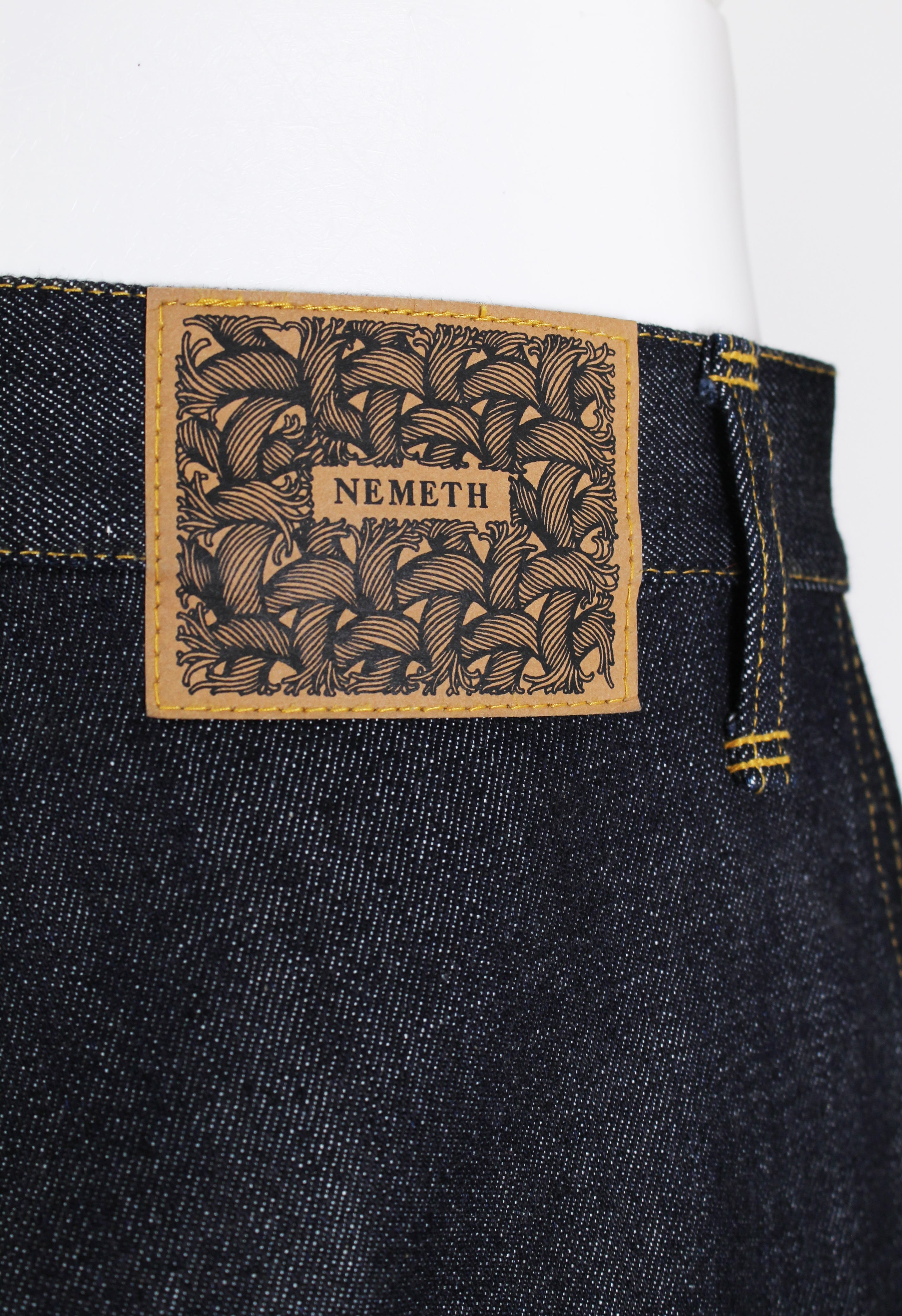 CHRISTOPHER NEMETH WIDE STITCH DESIGN SHORTS