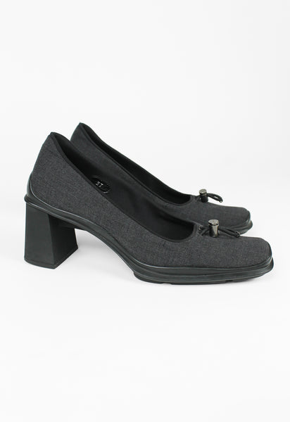 PRADA FW 1999 GREY SQUARE TOE TOGGLE HEELS