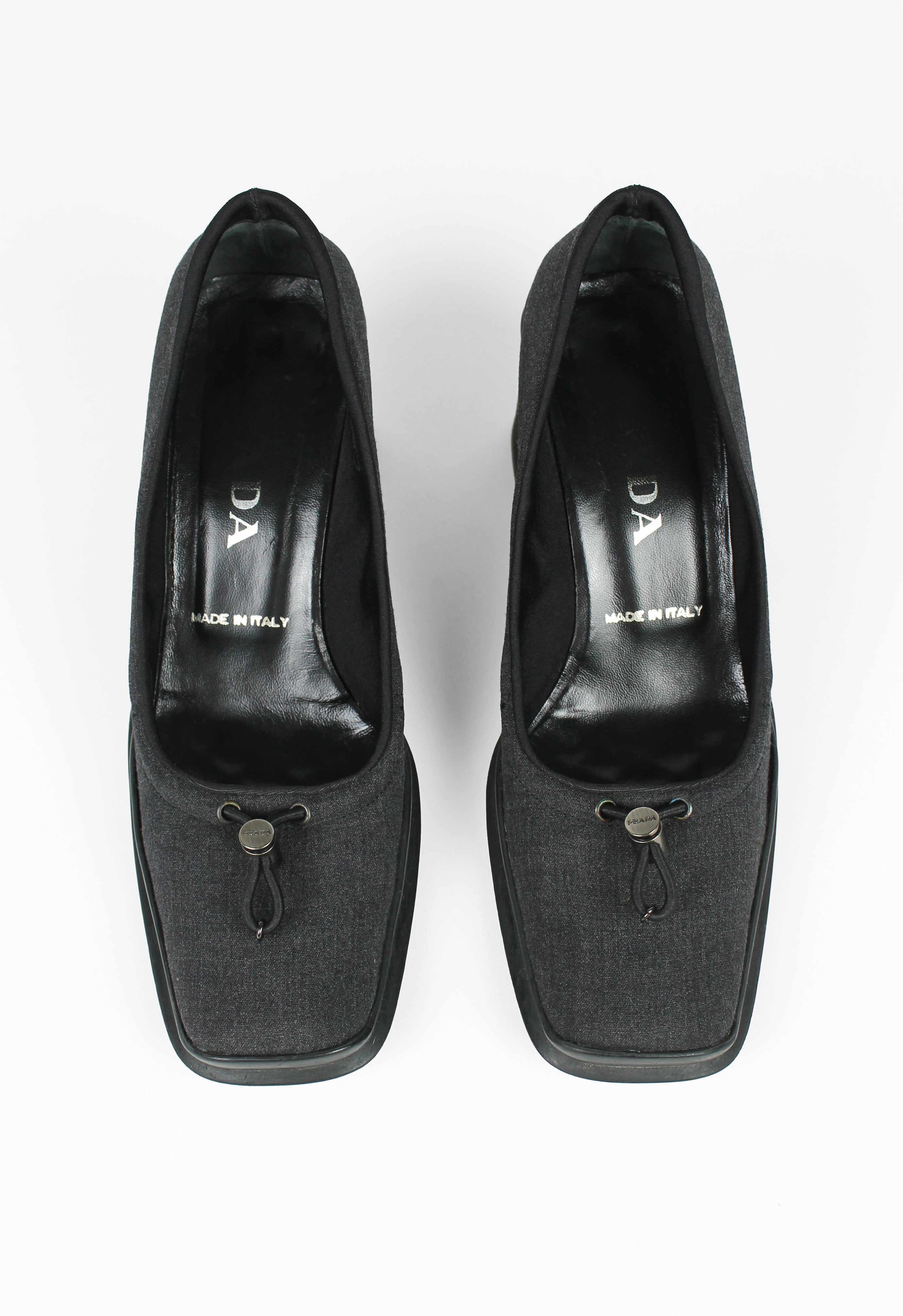 PRADA FW 1999 GREY SQUARE TOE TOGGLE HEELS