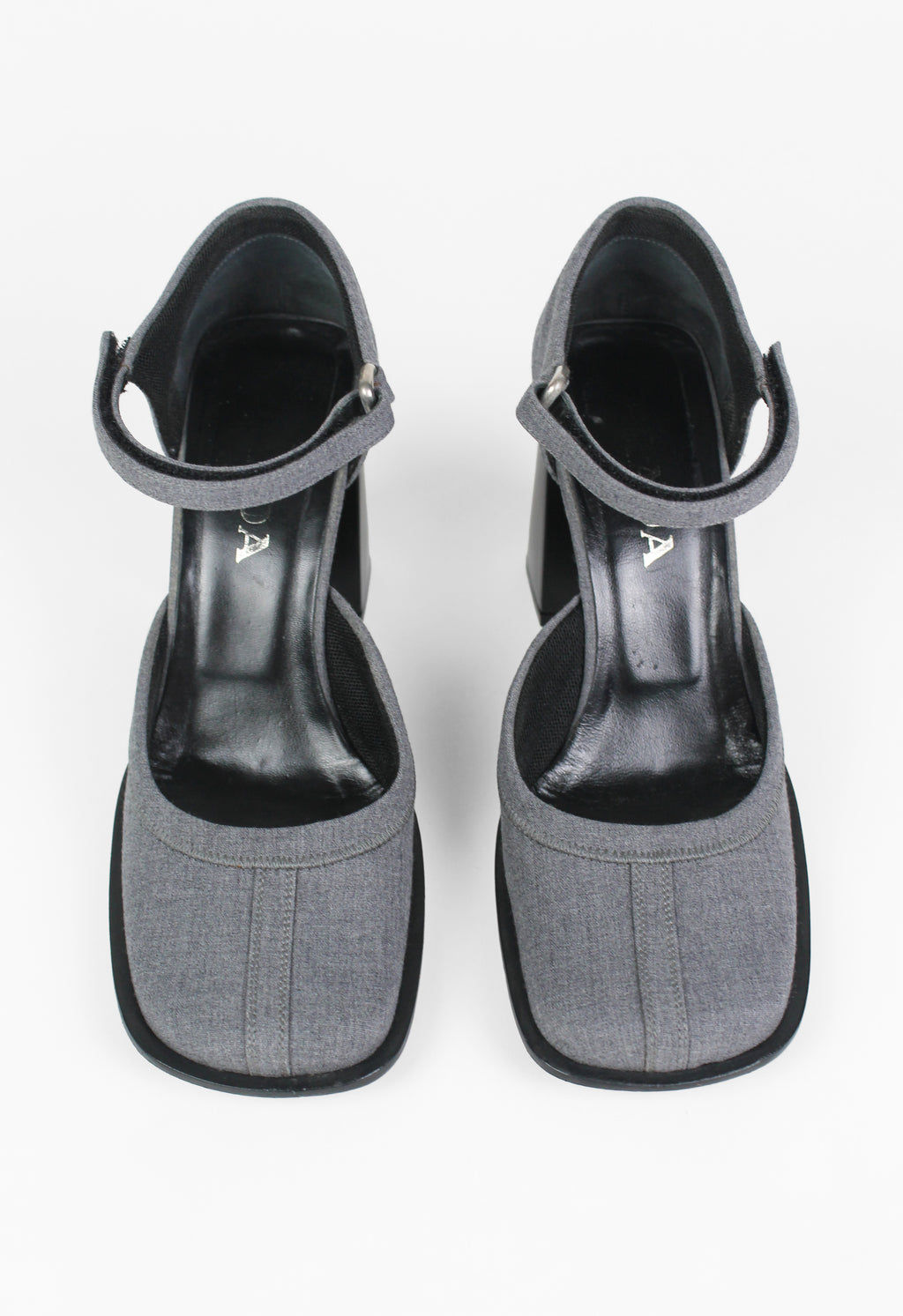 PRADA FW 1999 GREY SQUARE TOE BLOCK HEELS
