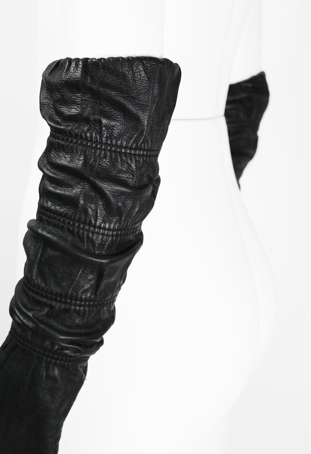 PRADA FW 2006 RUCHED LEATHER GLOVES