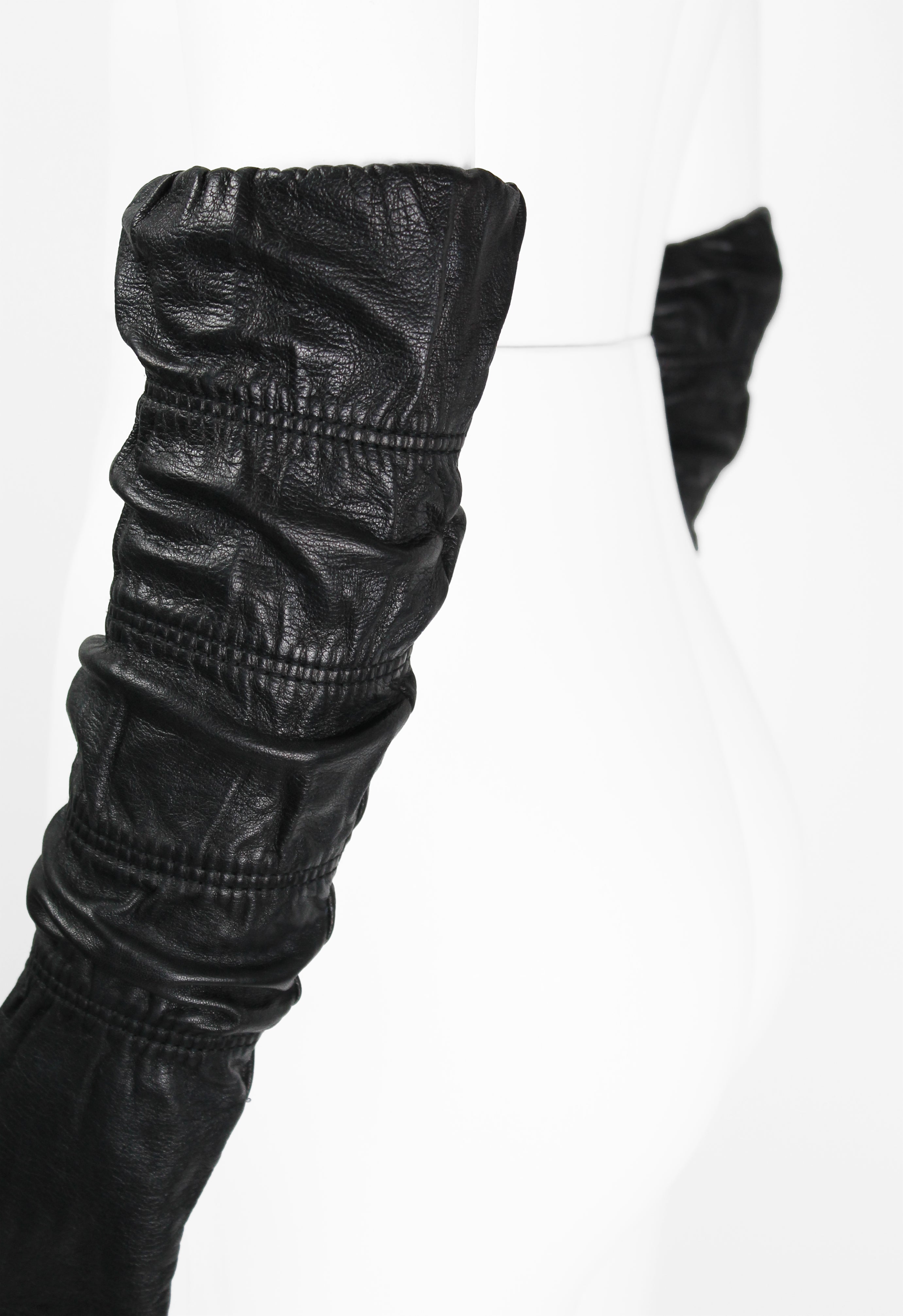 PRADA FW 2006 RUCHED LEATHER GLOVES