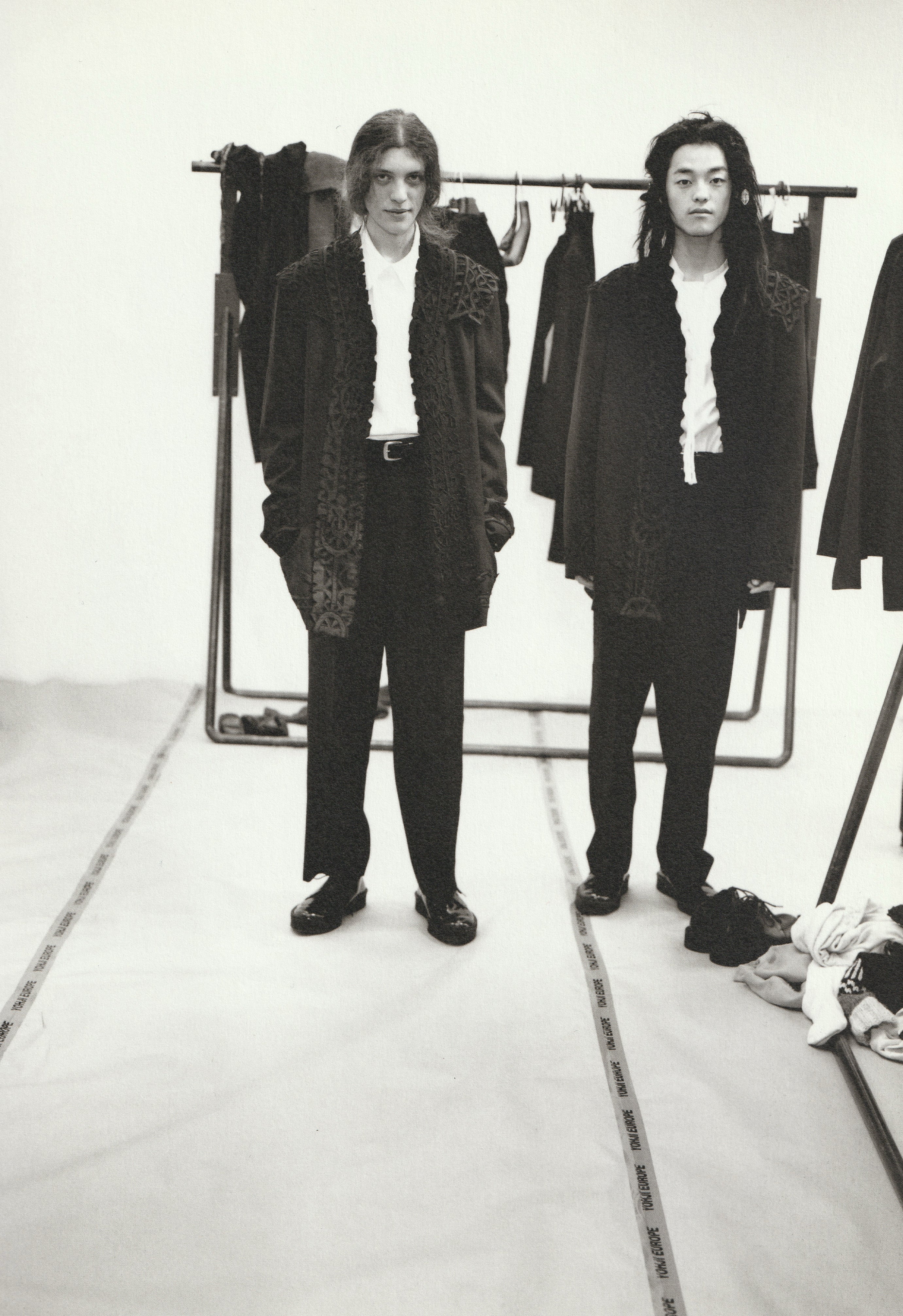 YOHJI YAMAMOTO POUR HOMME FW 2000 LOOKBOOK