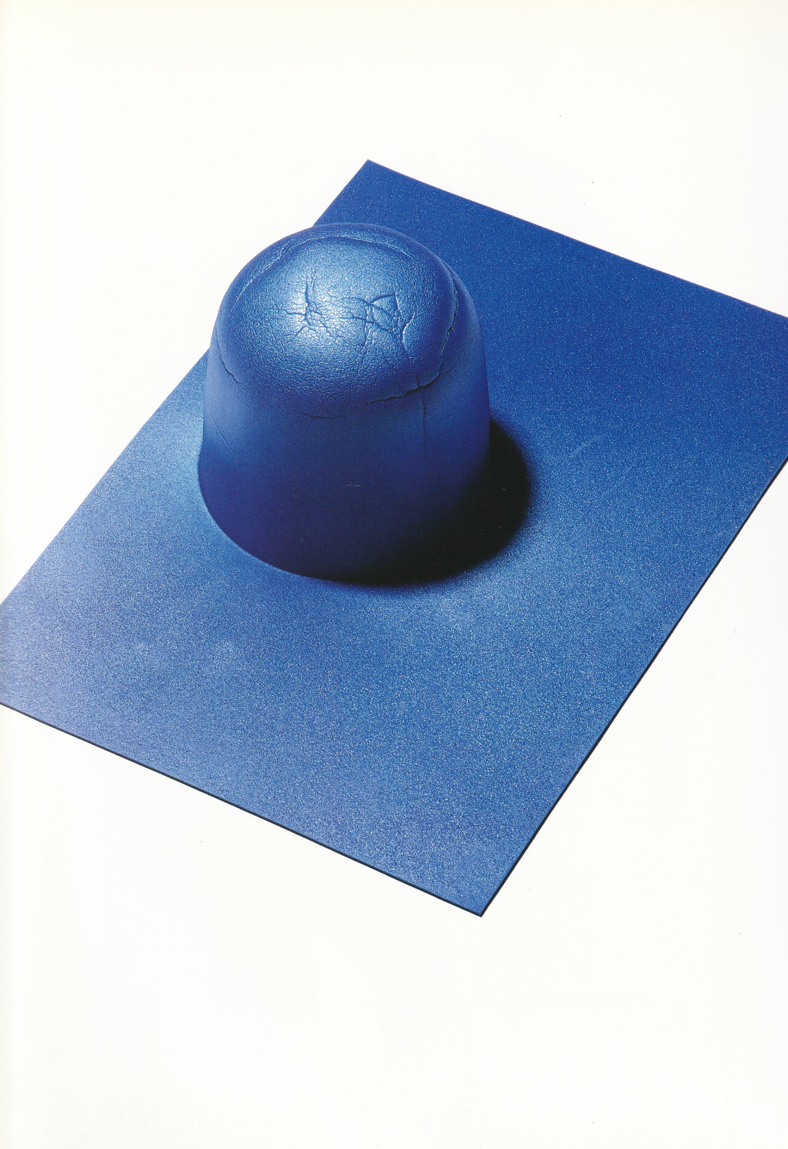 ISSEY MIYAKE PHOTOGRAPHS BY IRVING PENN 1988