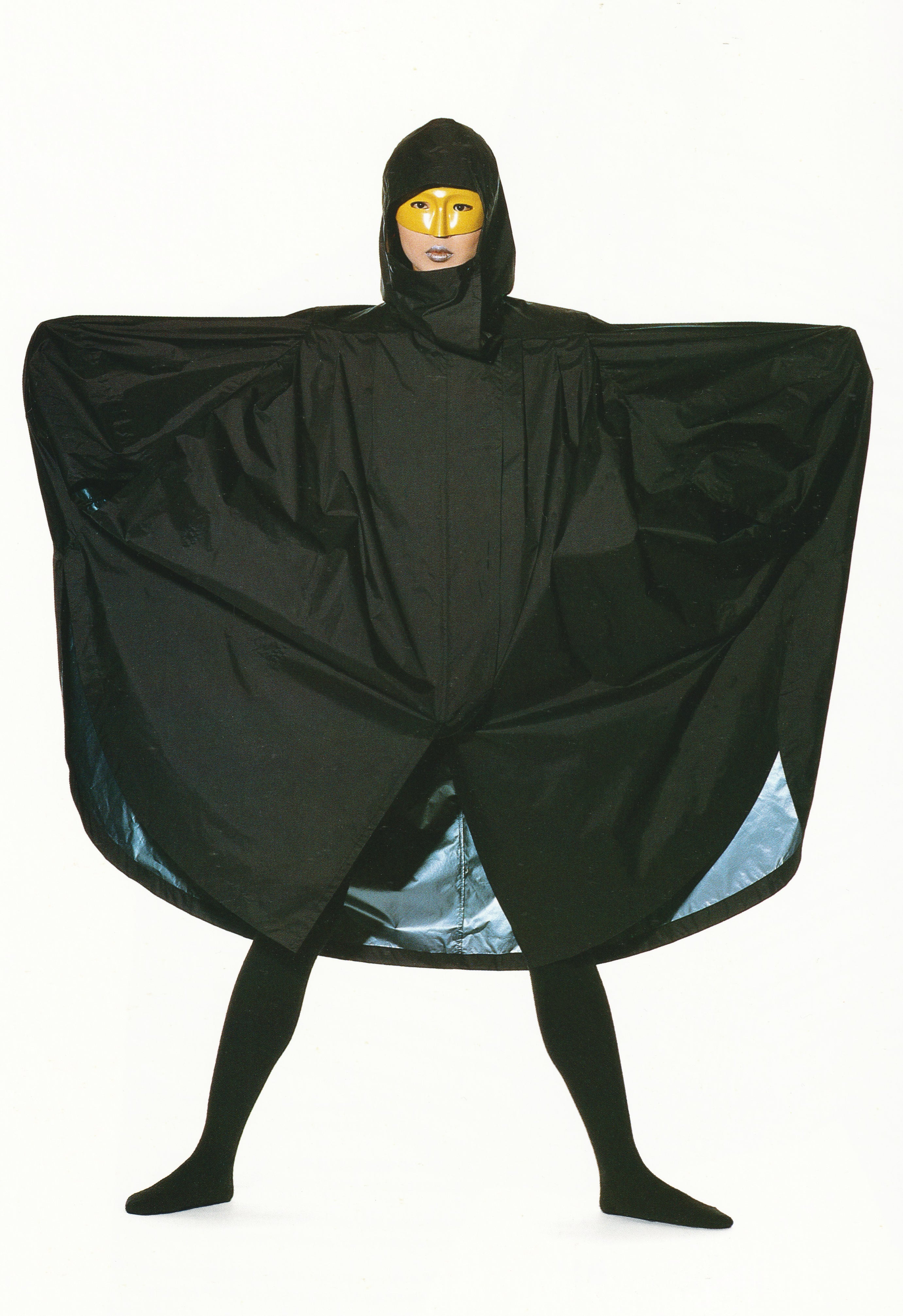 ISSEY MIYAKE PHOTOGRAPHS BY IRVING PENN 1988
