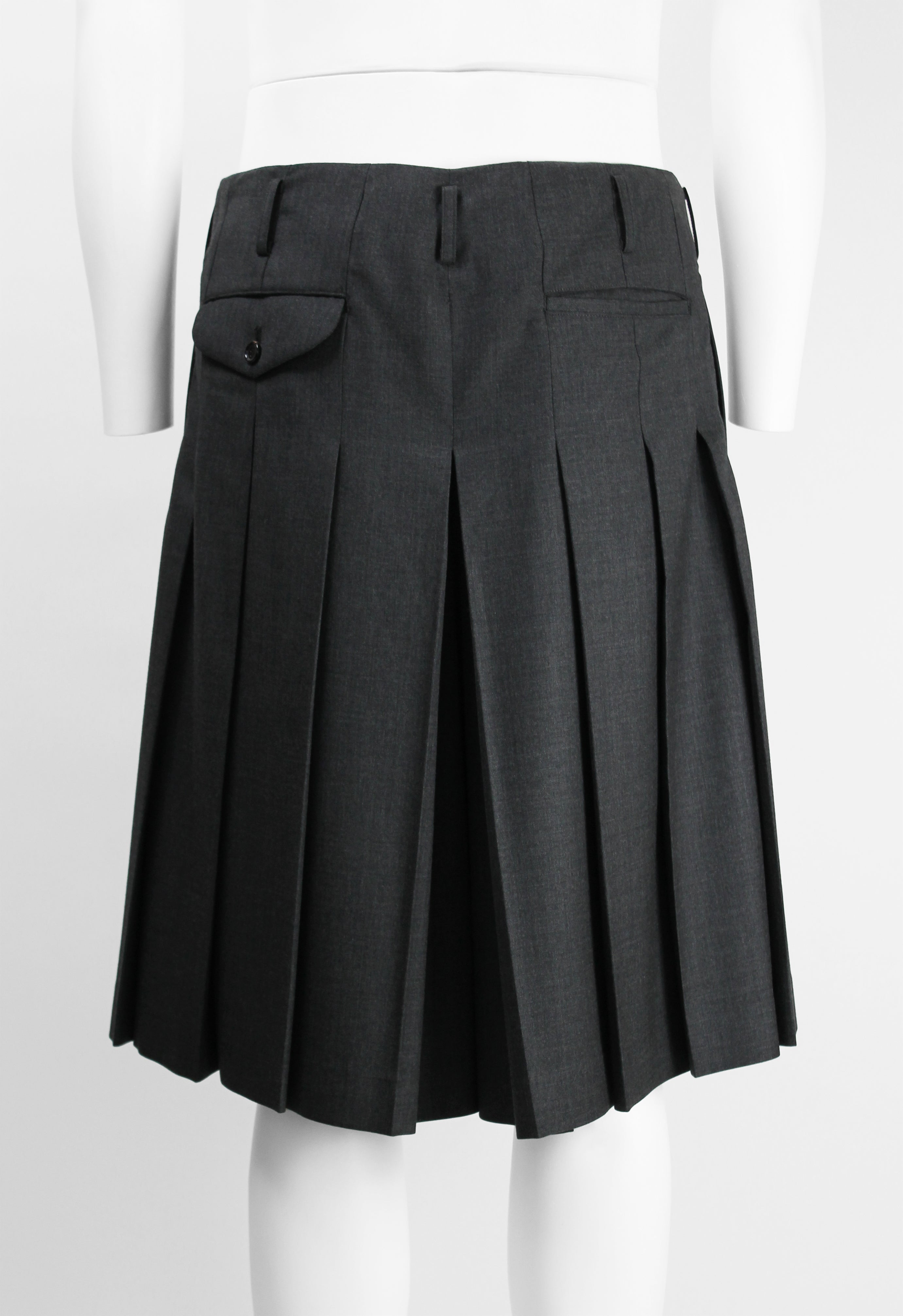 COMME DES GARCONS HOMME PLUS SS 2020 WIDE PLEATED SHORTS